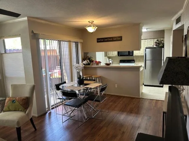 Houston-Med Center NRG Area 2B-2B All Inclusive