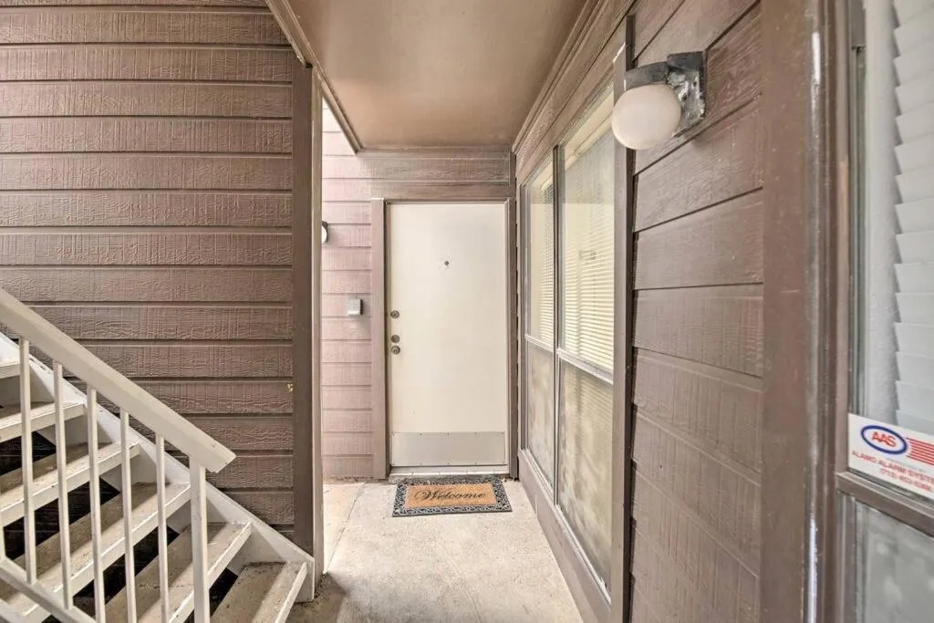 Houston-Med Center NRG Area 2B-2B All Inclusive