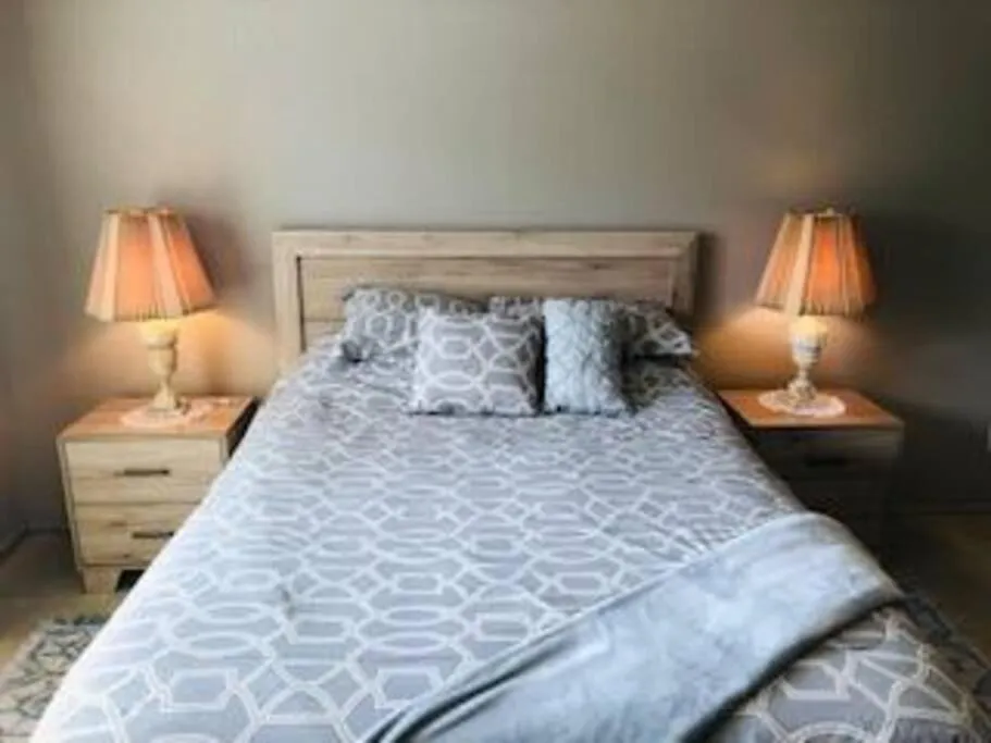 Bed in Houston-Med Center NRG Area 2B-2B All Inclusive