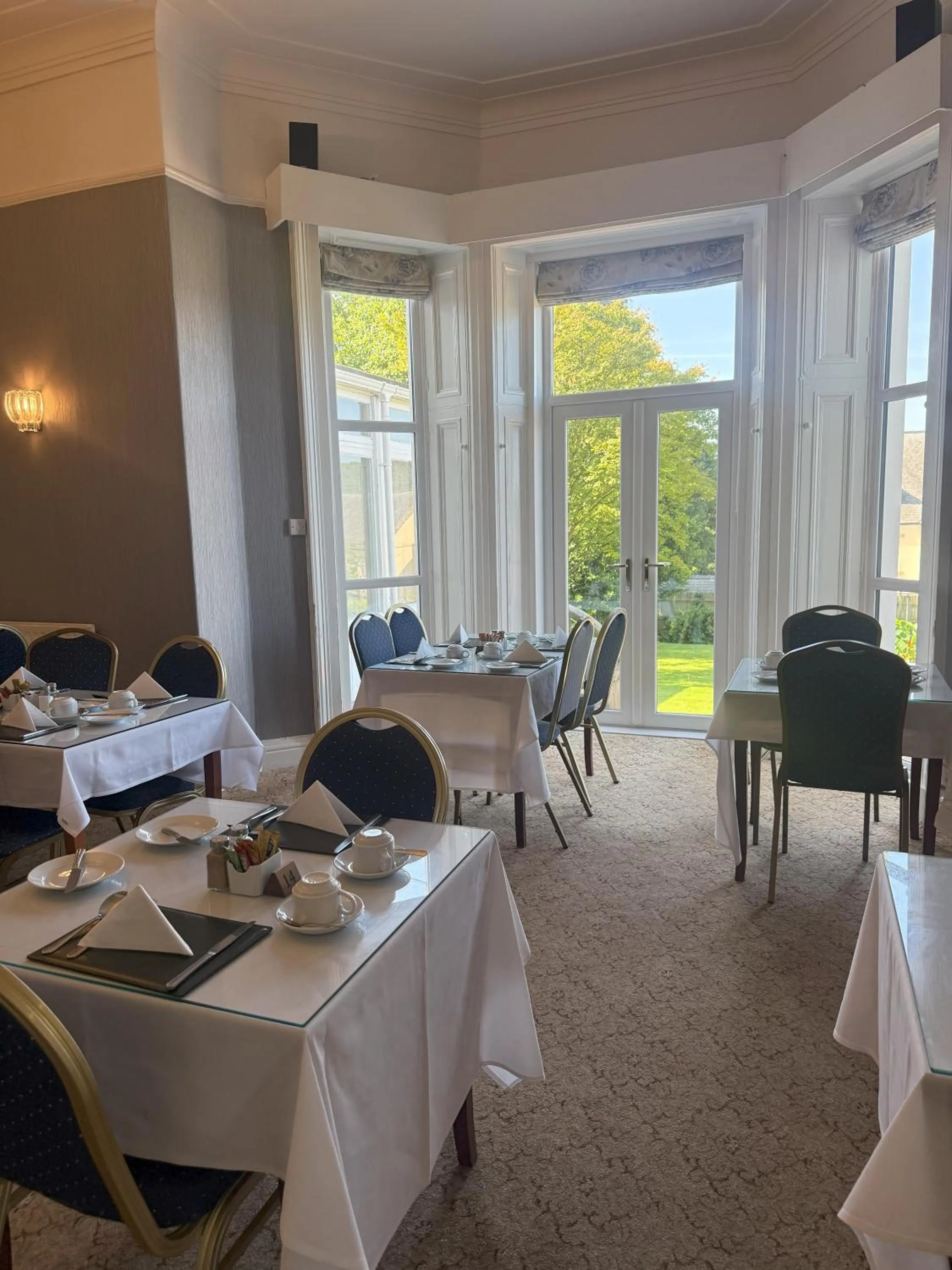 Breakfast in Chase Hotel