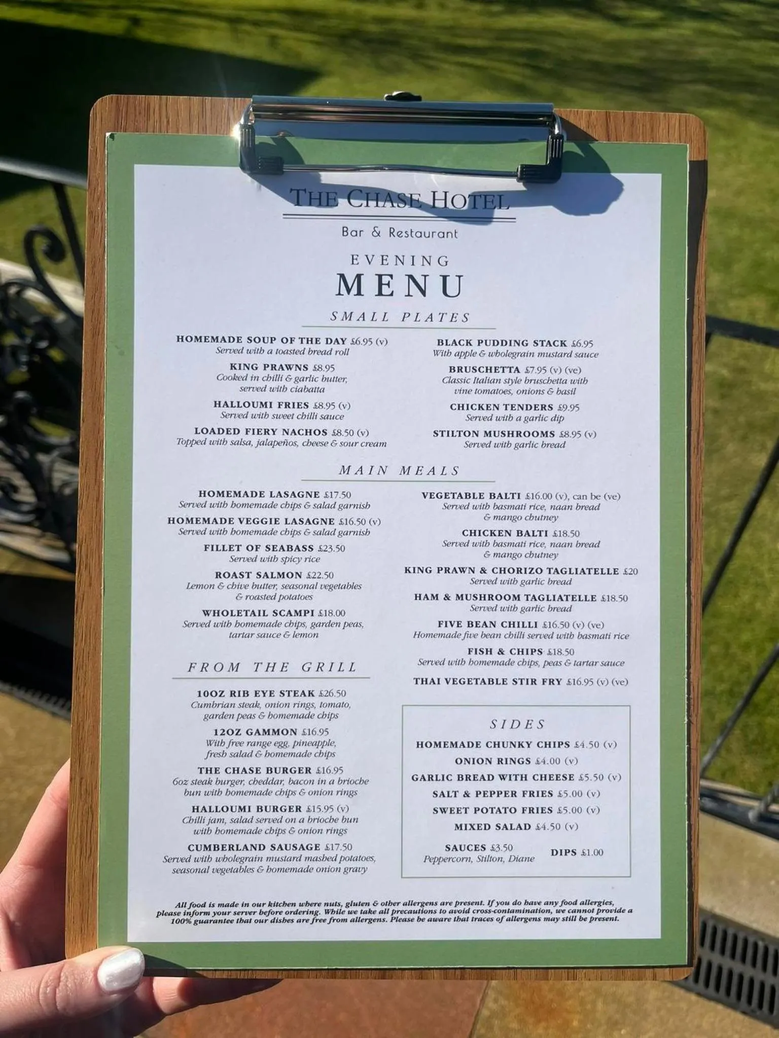 Restaurant/places to eat in Chase Hotel