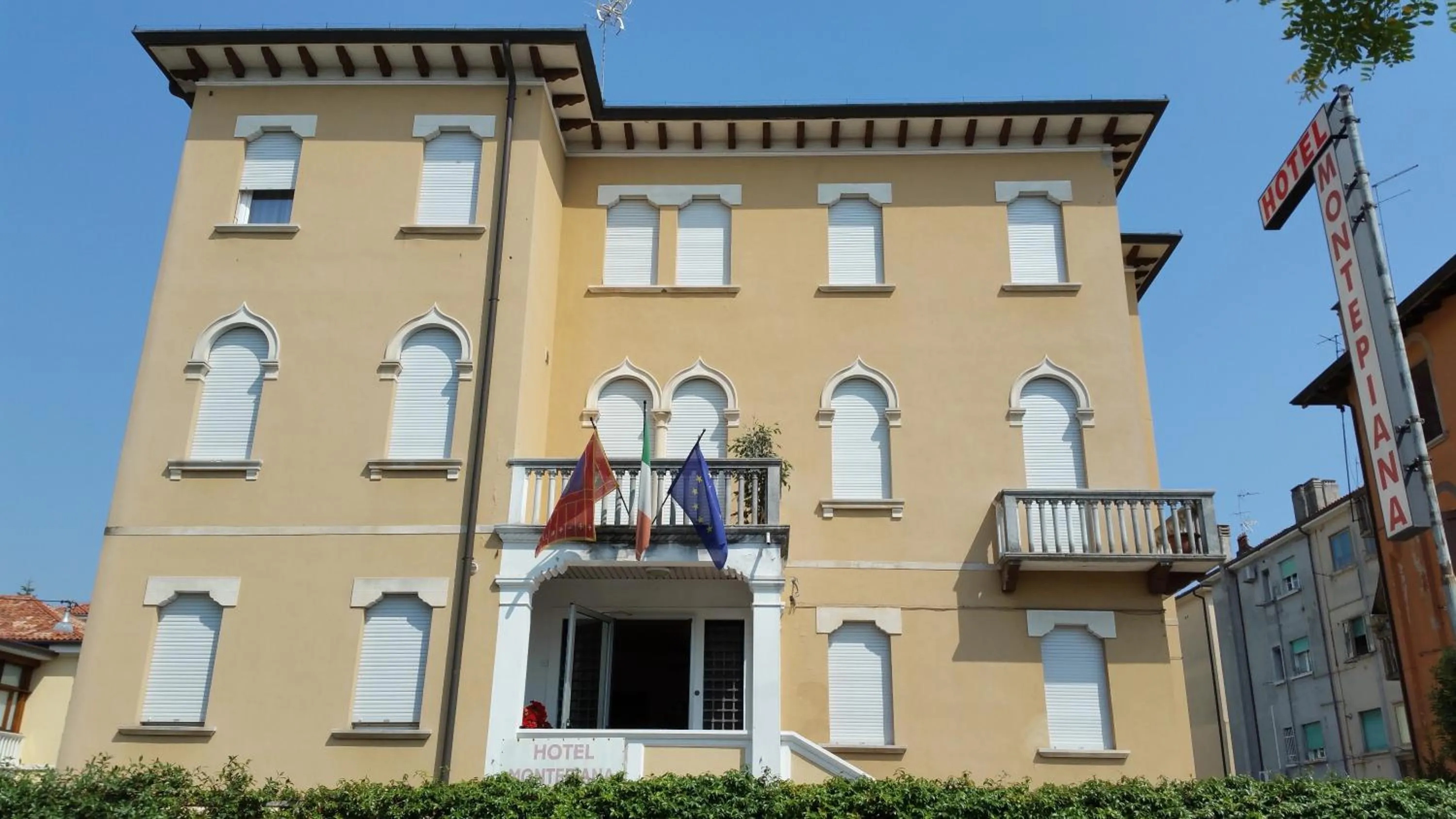 Property building in Hotel Montepiana