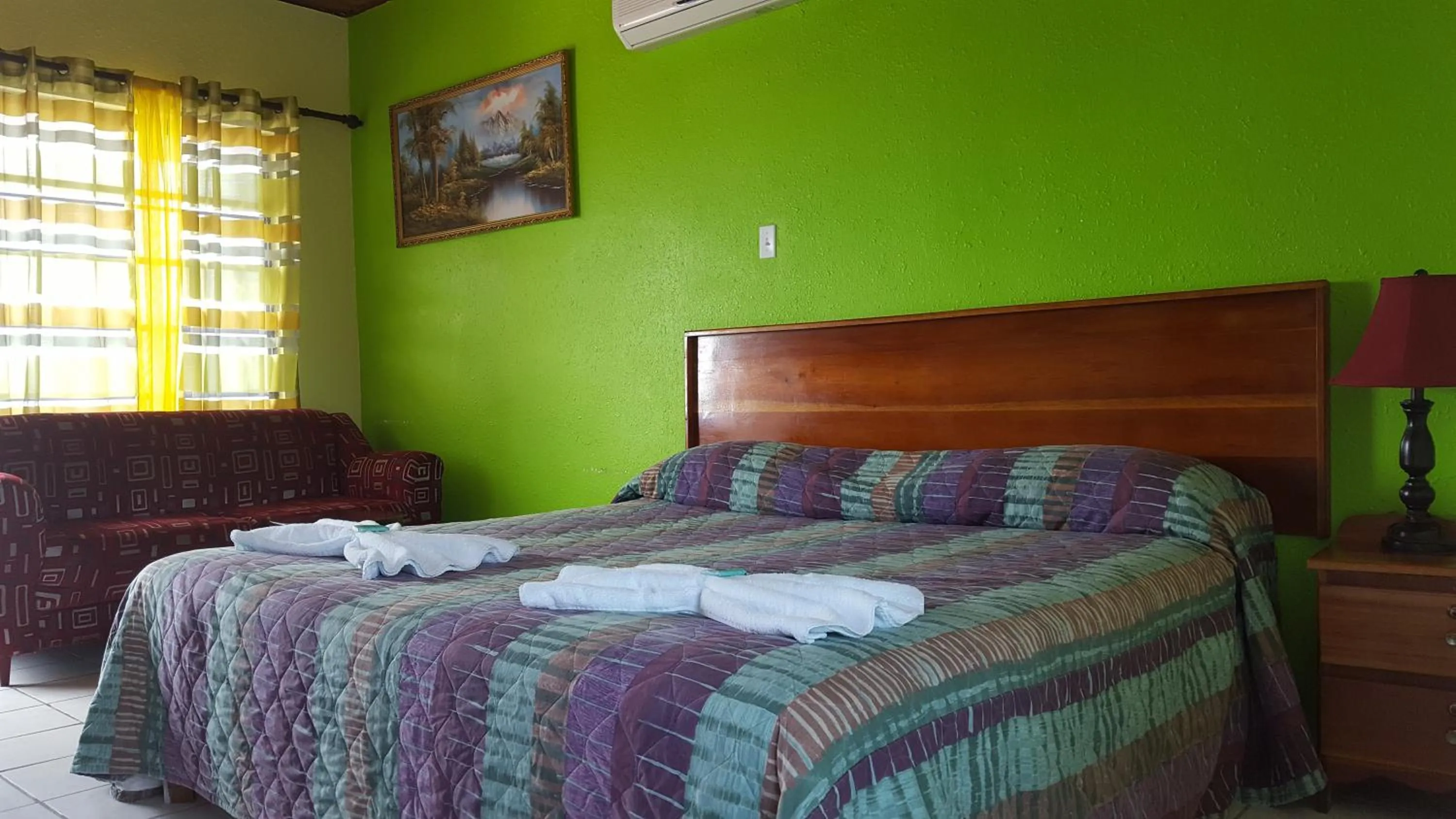 Bedroom, Bed in Anchorage Beach Resort Caye Caulker