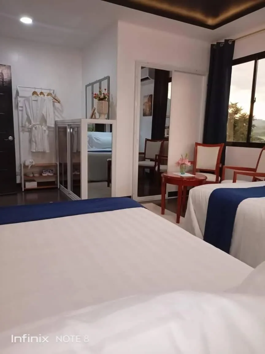 Photo of the whole room, Bed in Gmb-Arte' Hotel