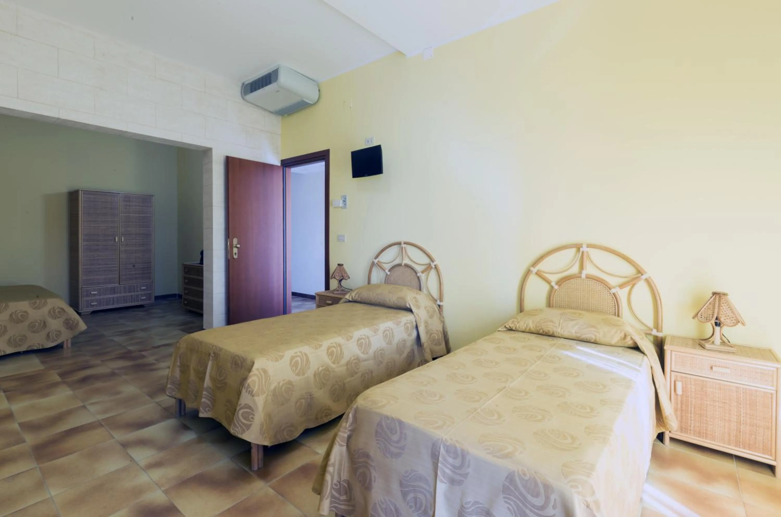 Photo of the whole room, Bed in Villaggio Santa Maria