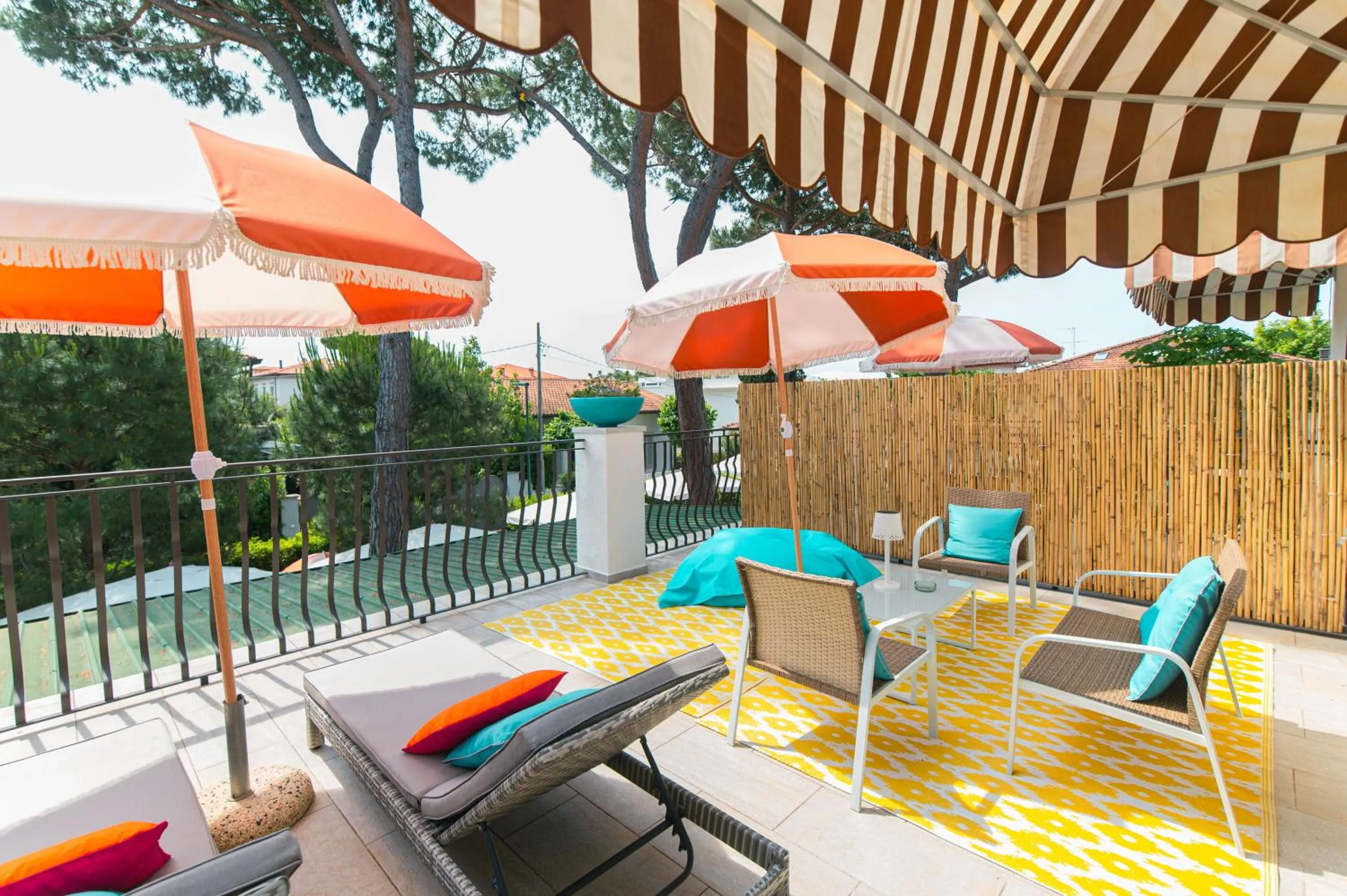 sunbed in Hotel La Pineta Al Mare