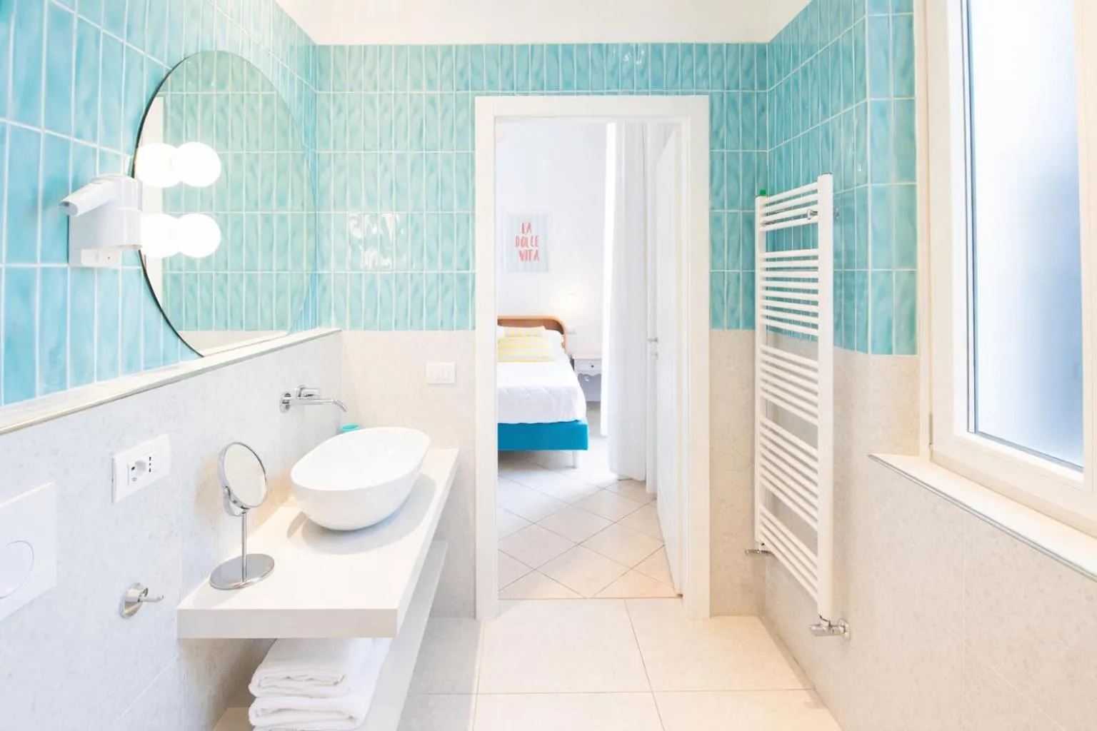 Bathroom, Bed in Hotel La Pineta Al Mare
