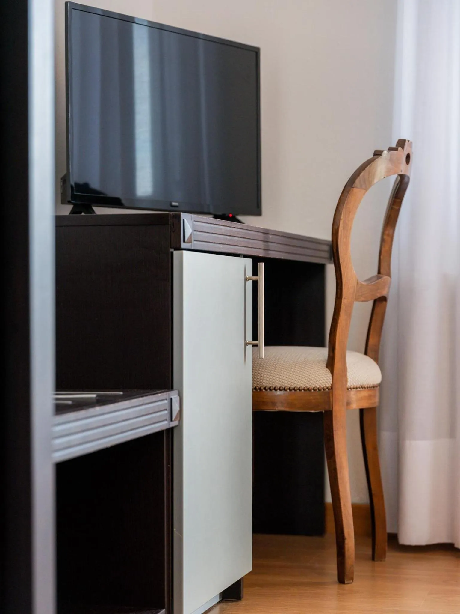 Decorative detail in Hotel Carillon