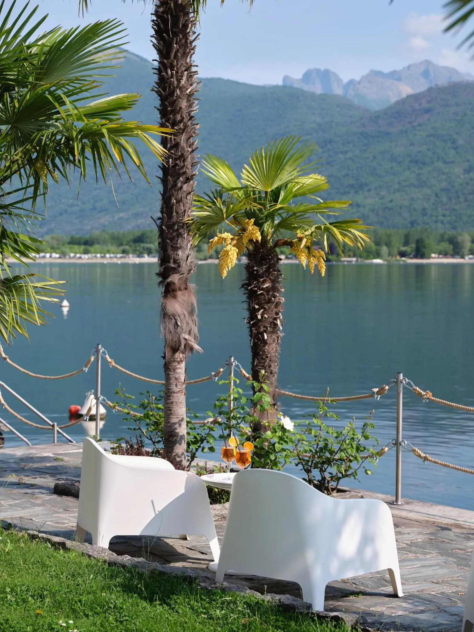 Garden in Hotel Carillon