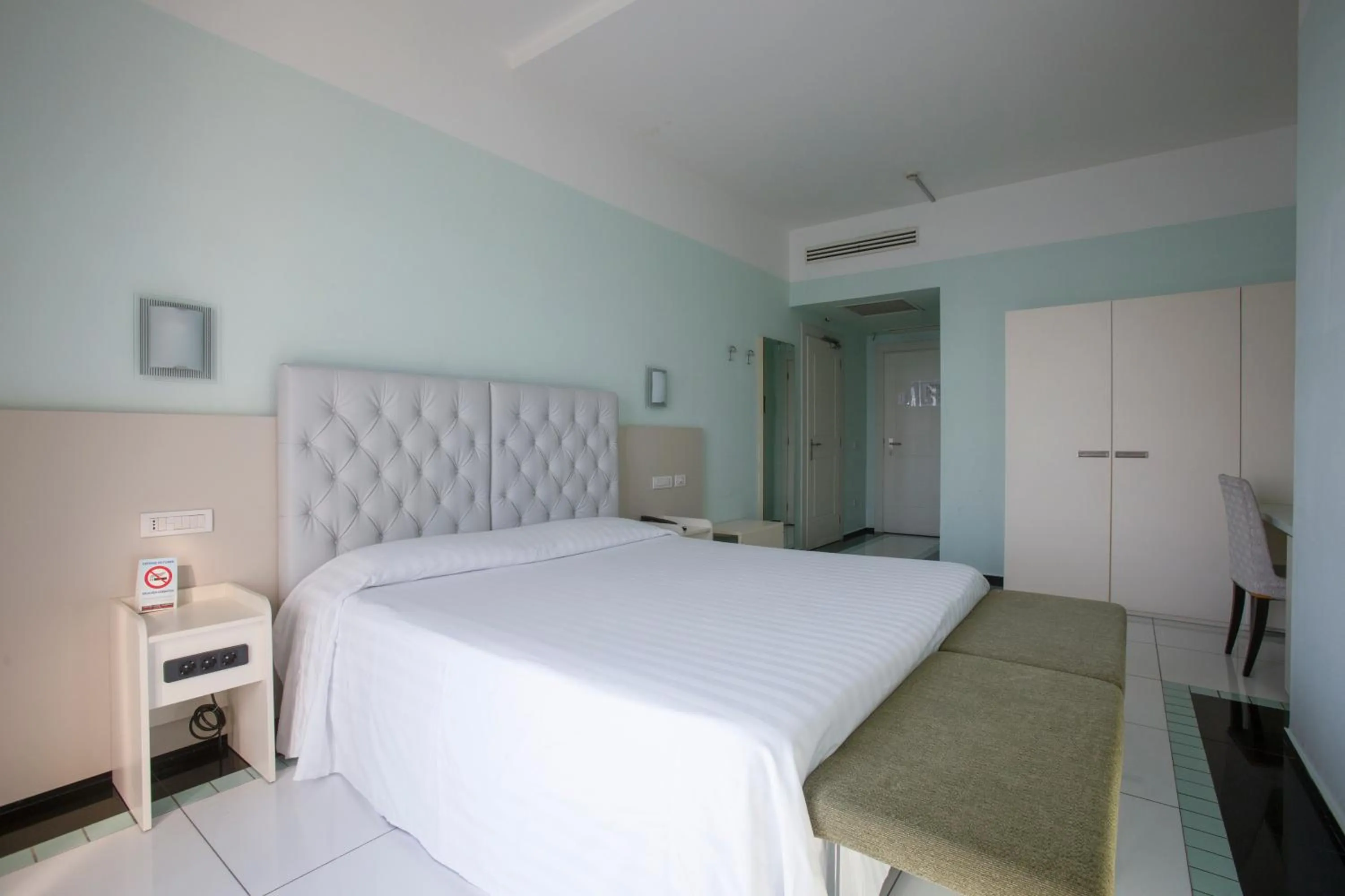 Bed in Grand Hotel Salerno