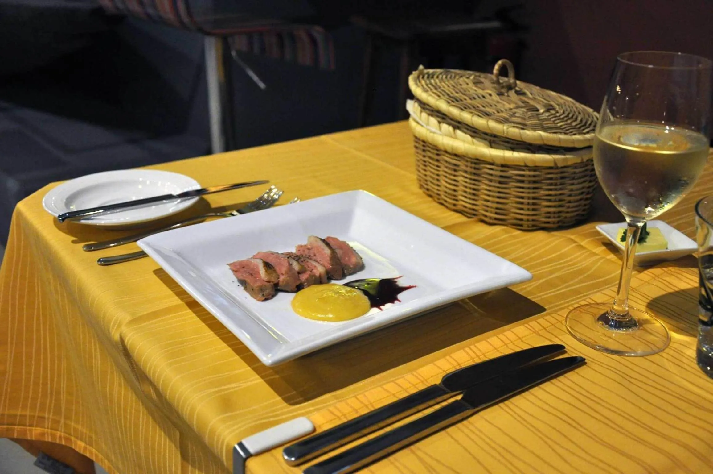 Food and drinks in Leo's Beach Hotel - Adults Only