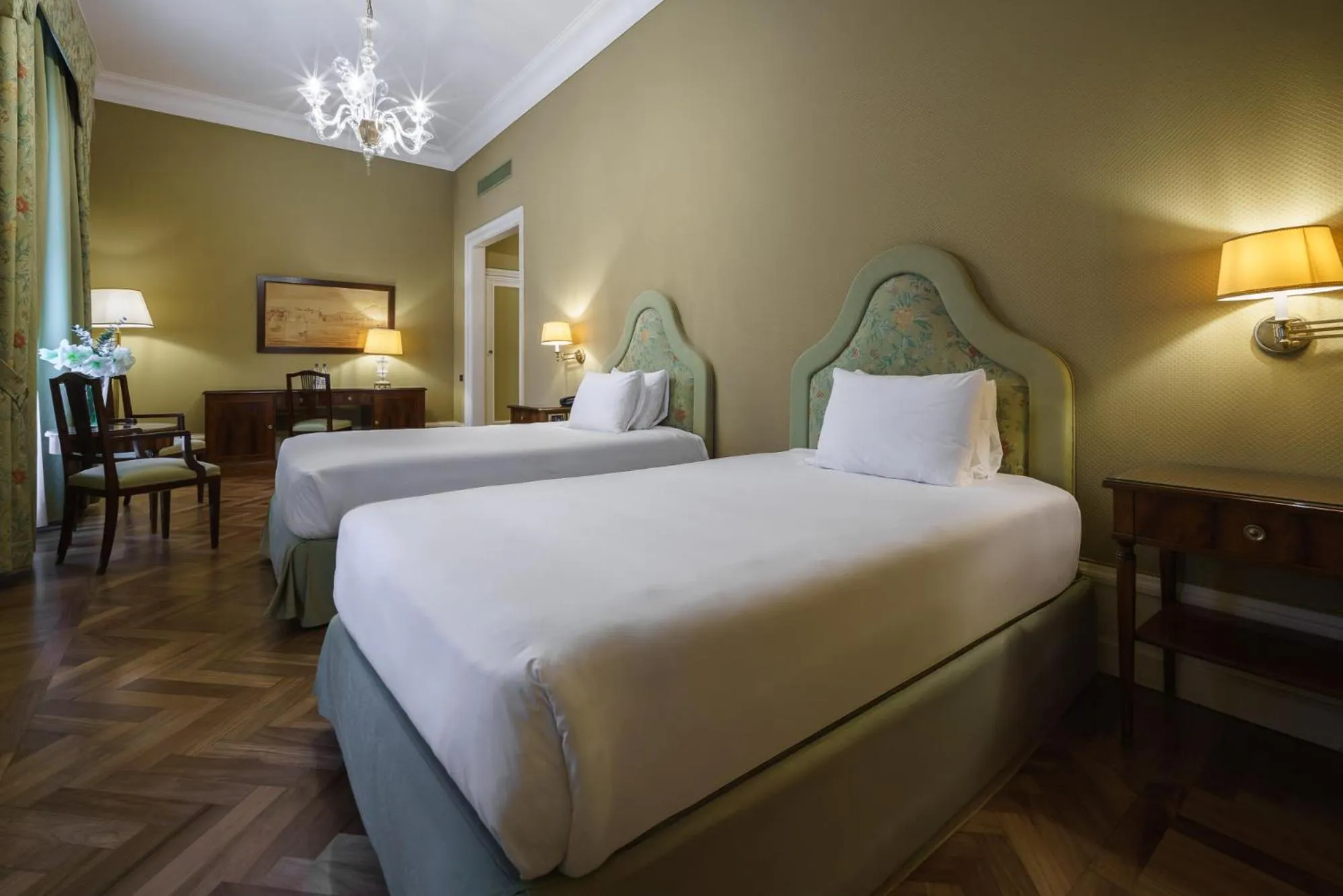 Photo of the whole room, Bed in Eurostars Hotel Excelsior