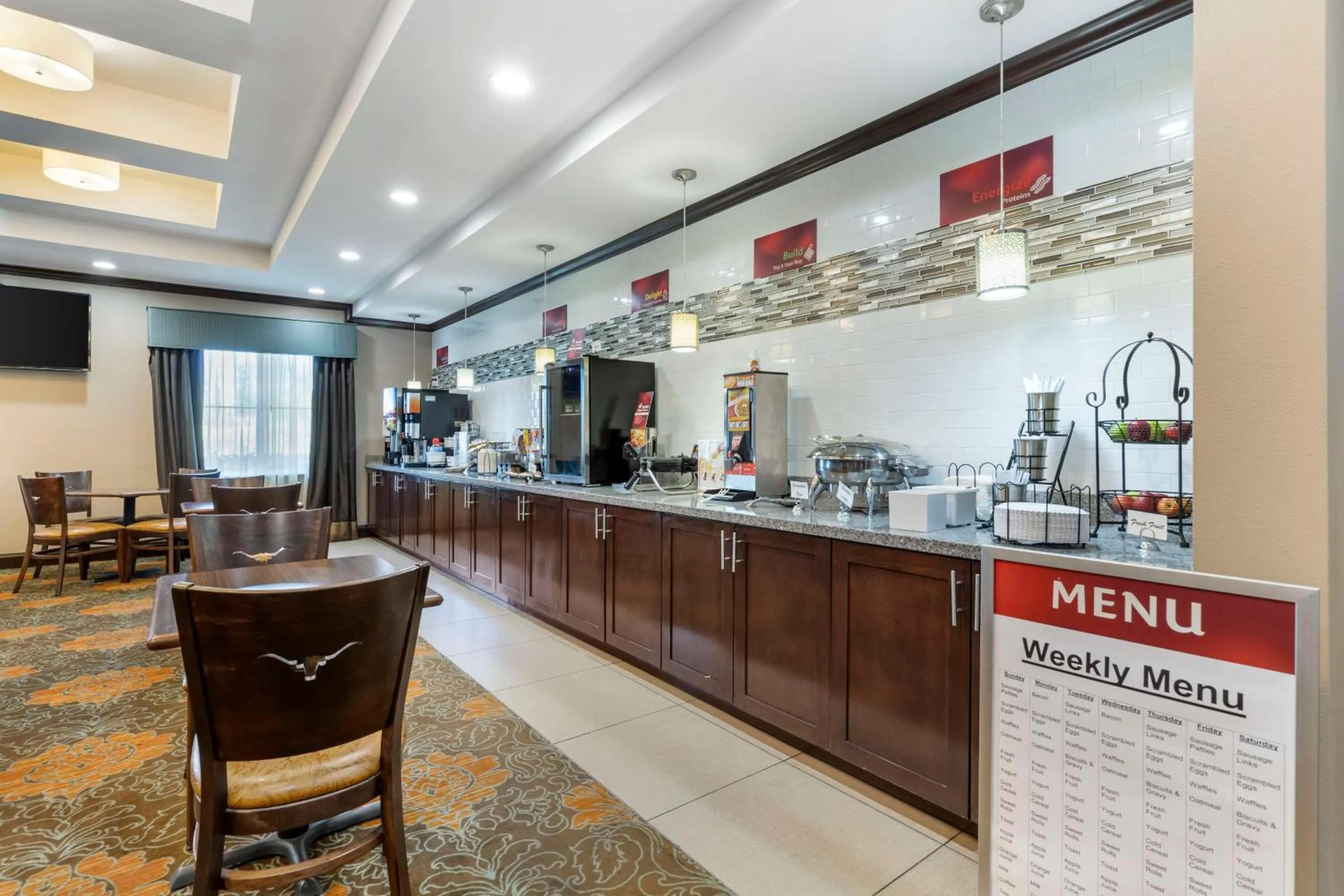 Breakfast in Best Western Plus Longhorn Inn & Suites