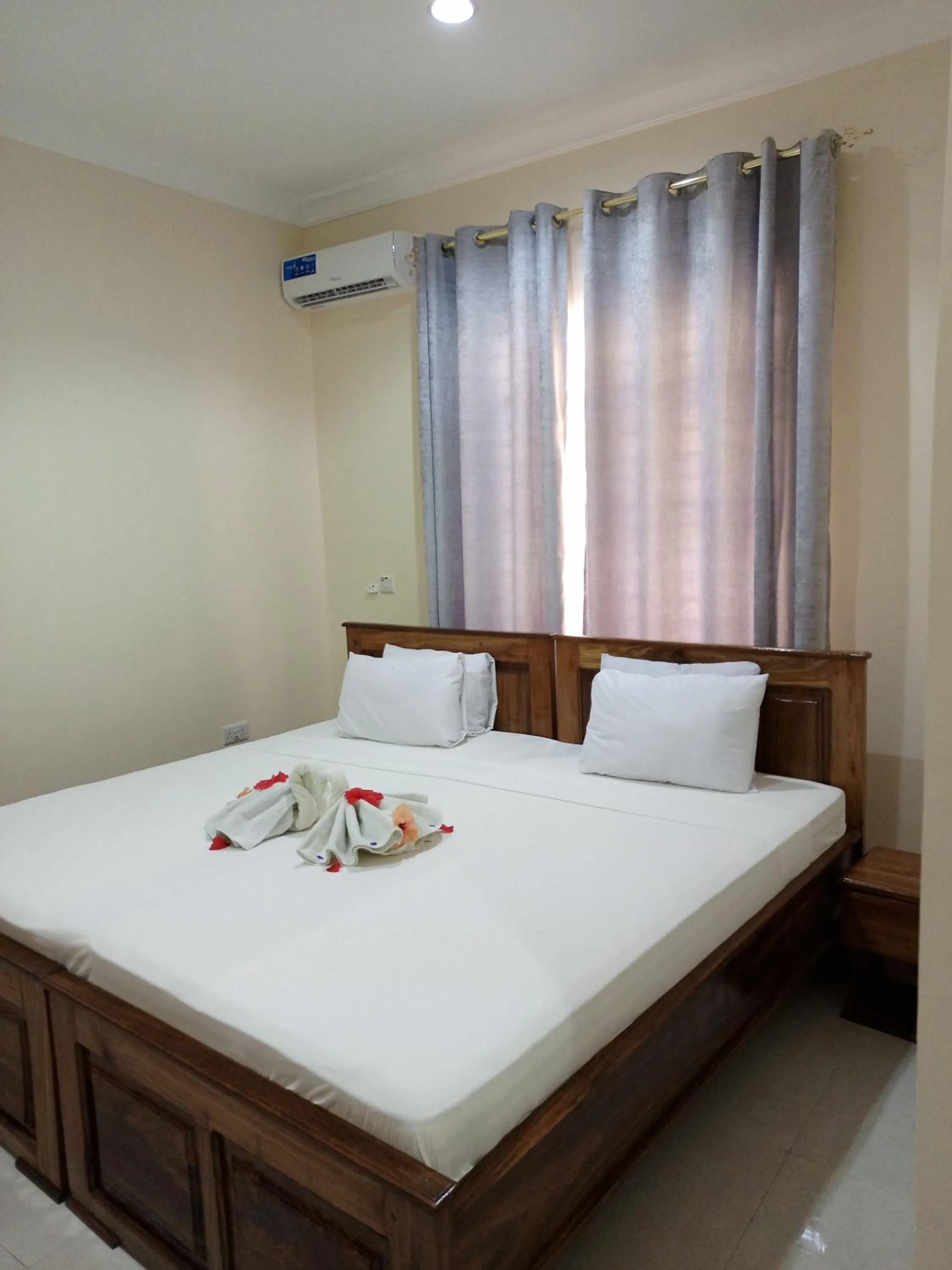 Bed in Kendwa Cool and Calm Hotel limited