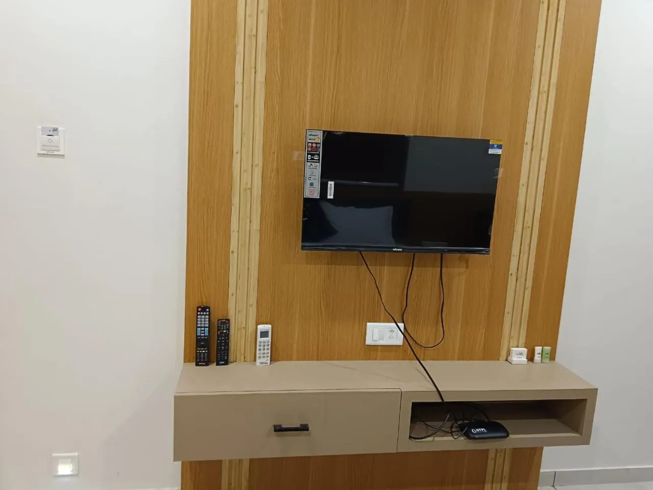 TV and multimedia in Hotel welcome somnath