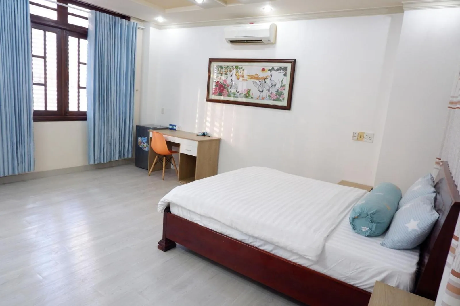 Bed in Winter Spring Homestay Center