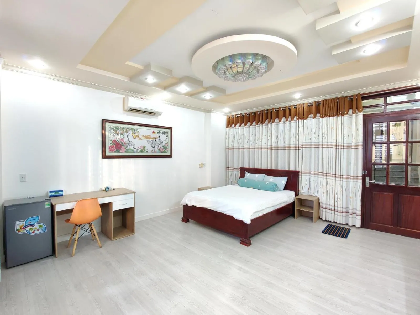 Photo of the whole room, Bed in Winter Spring Homestay Center