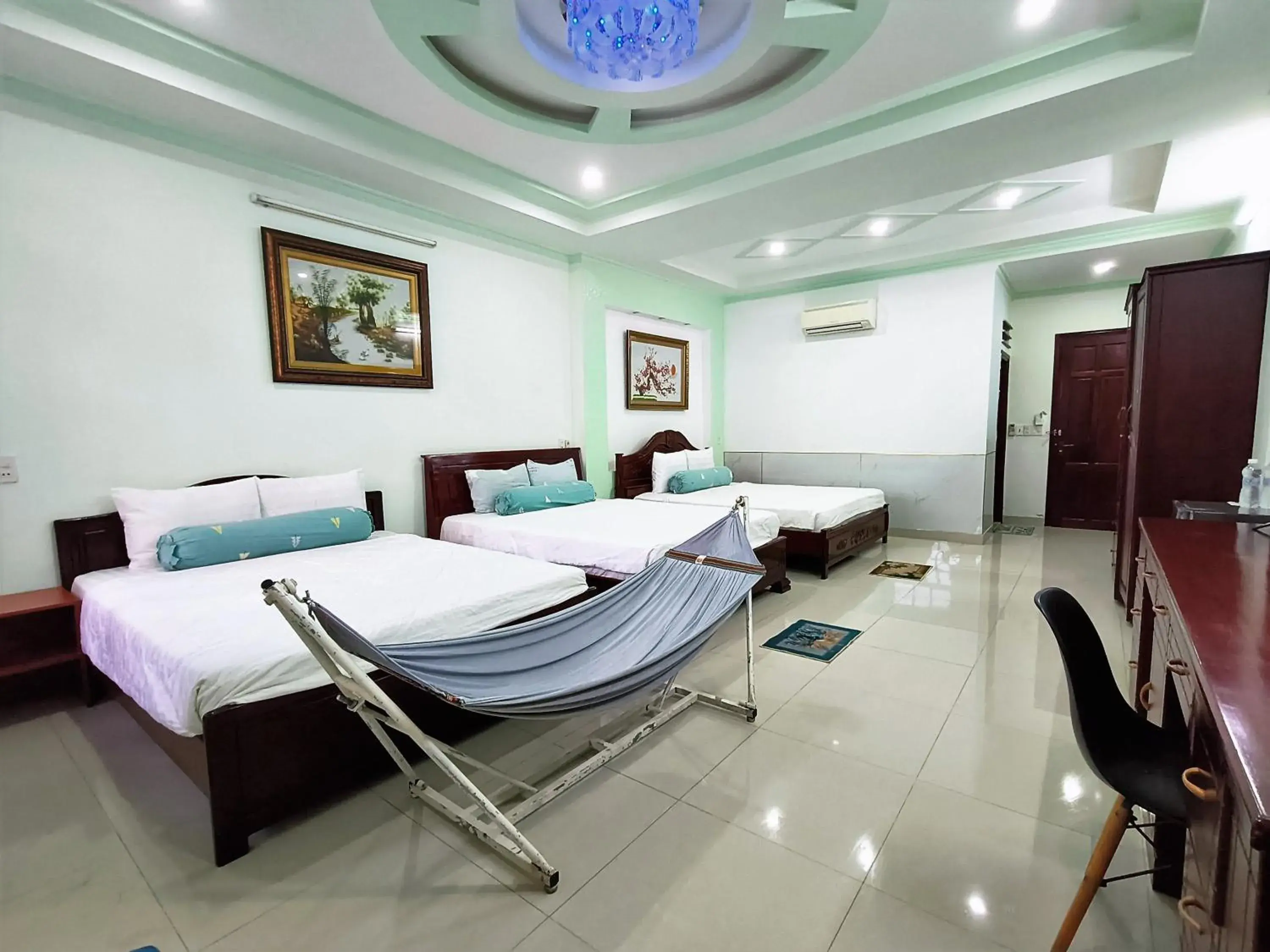 Deluxe Family Room in Winter Spring Homestay Center Deluxe Family Room in Winter Spring Homestay Center