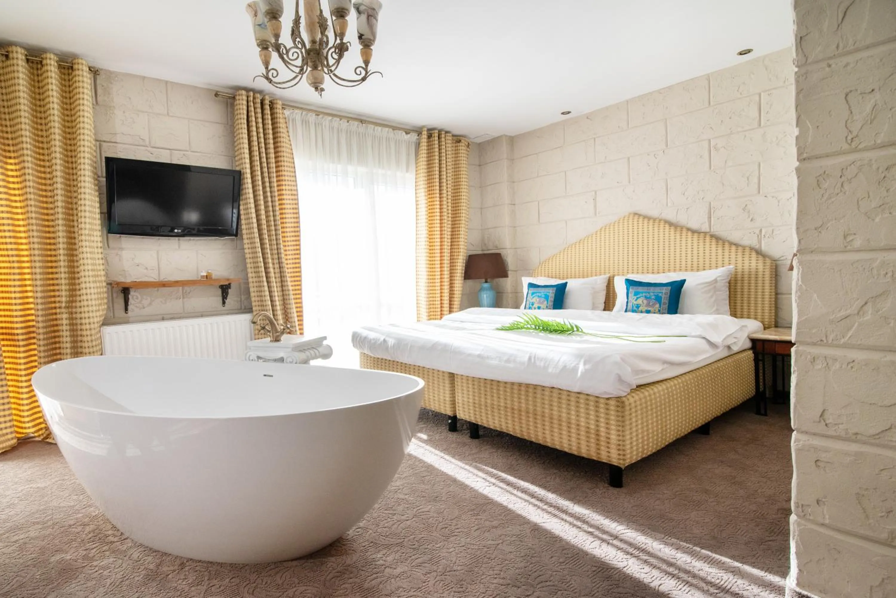 Photo of the whole room, Bed in Hotel Azzun Orient SPA&Wellness