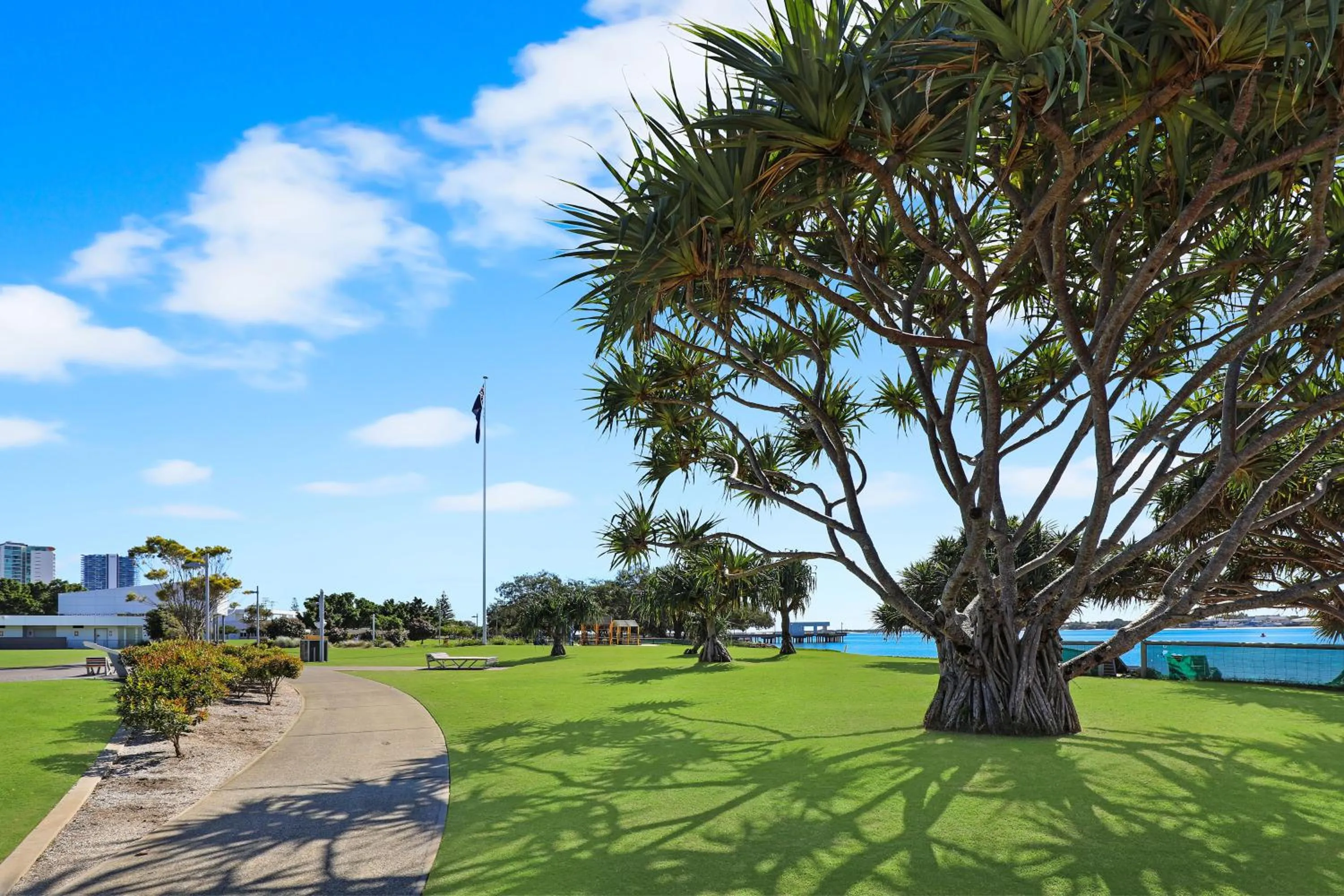 Natural landscape in Palmerston Tower on Southport Broadwater