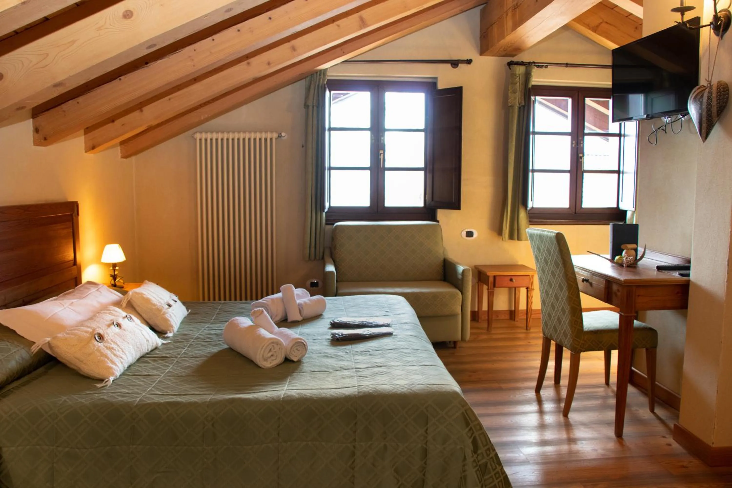 TV and multimedia, Bed in Maison Cly