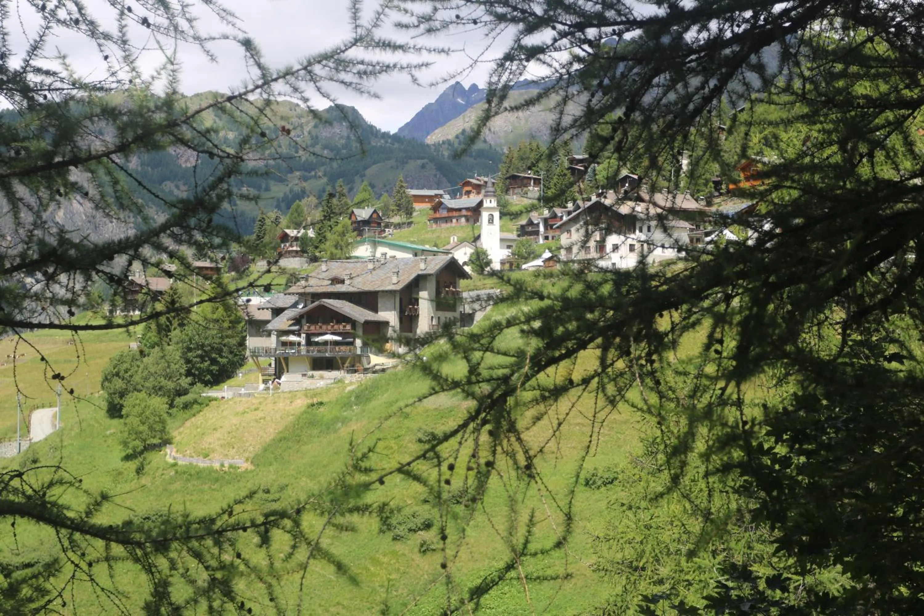 Neighbourhood in Maison Cly