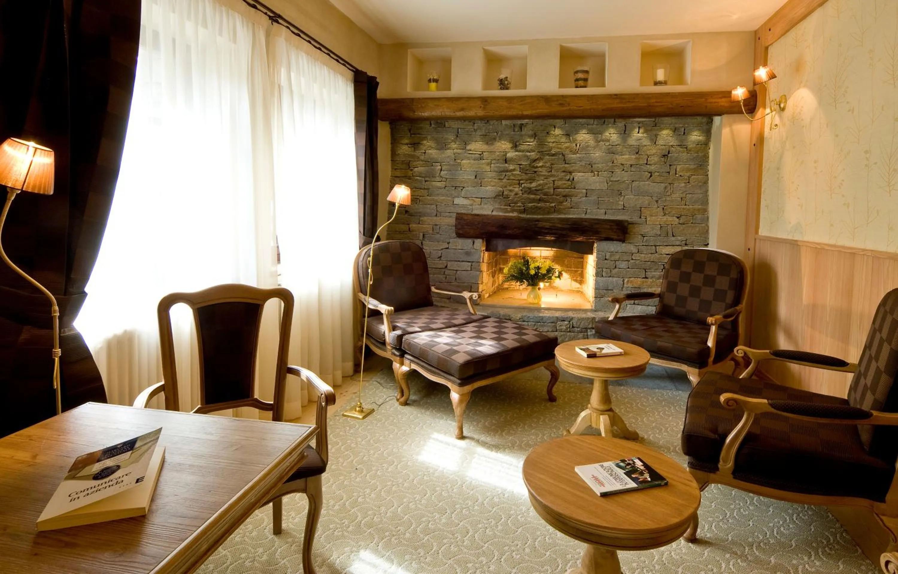 Library in Maison Cly