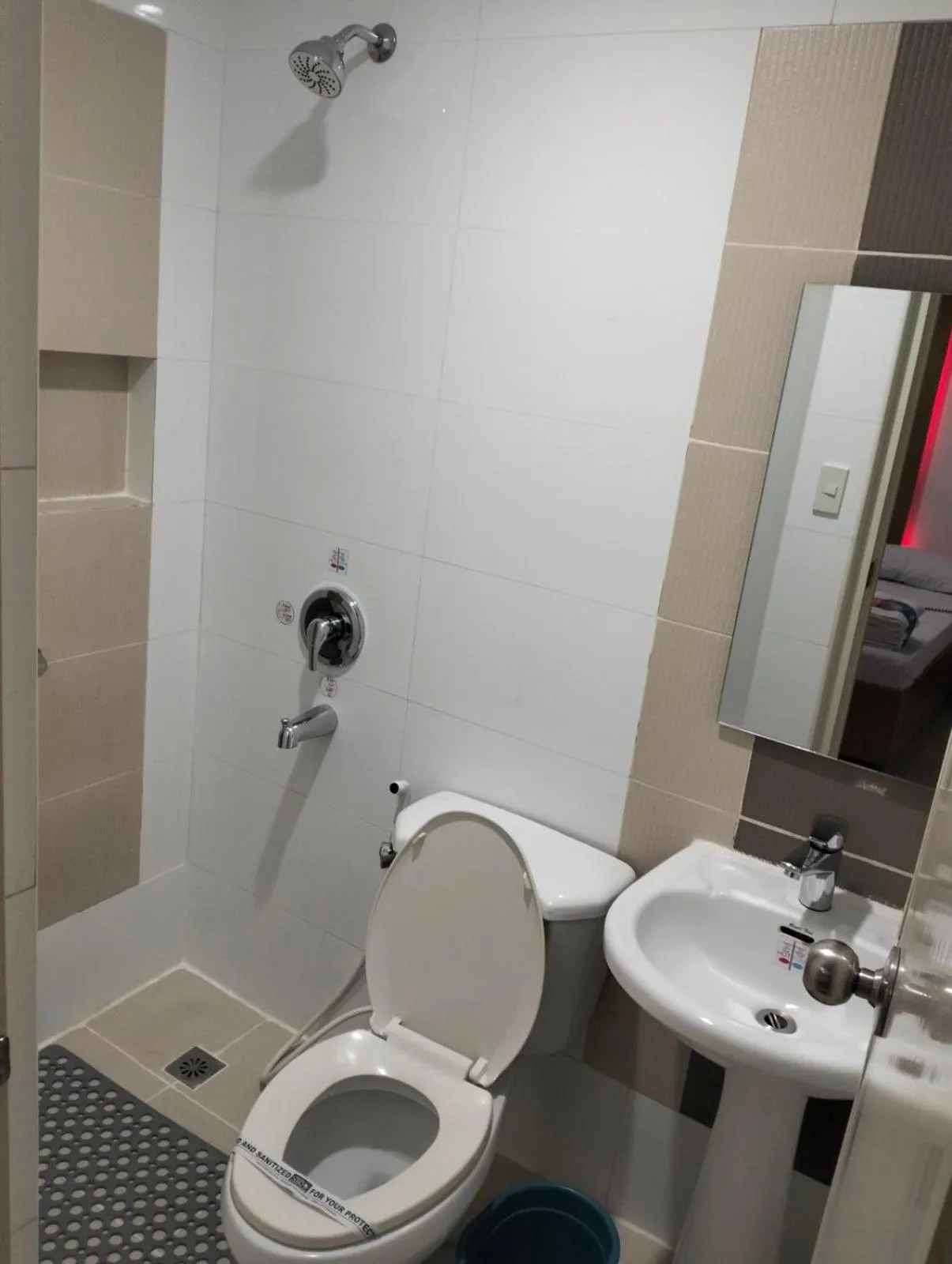 Bathroom in Hotel Sogo Banawe