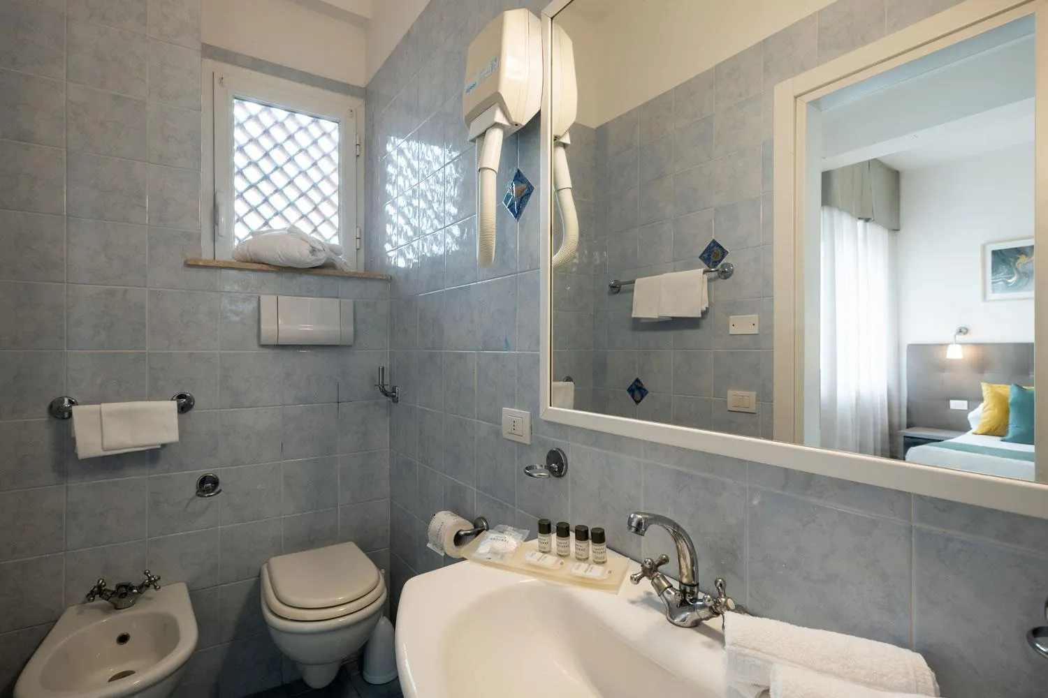 Bathroom in Hotel Continental