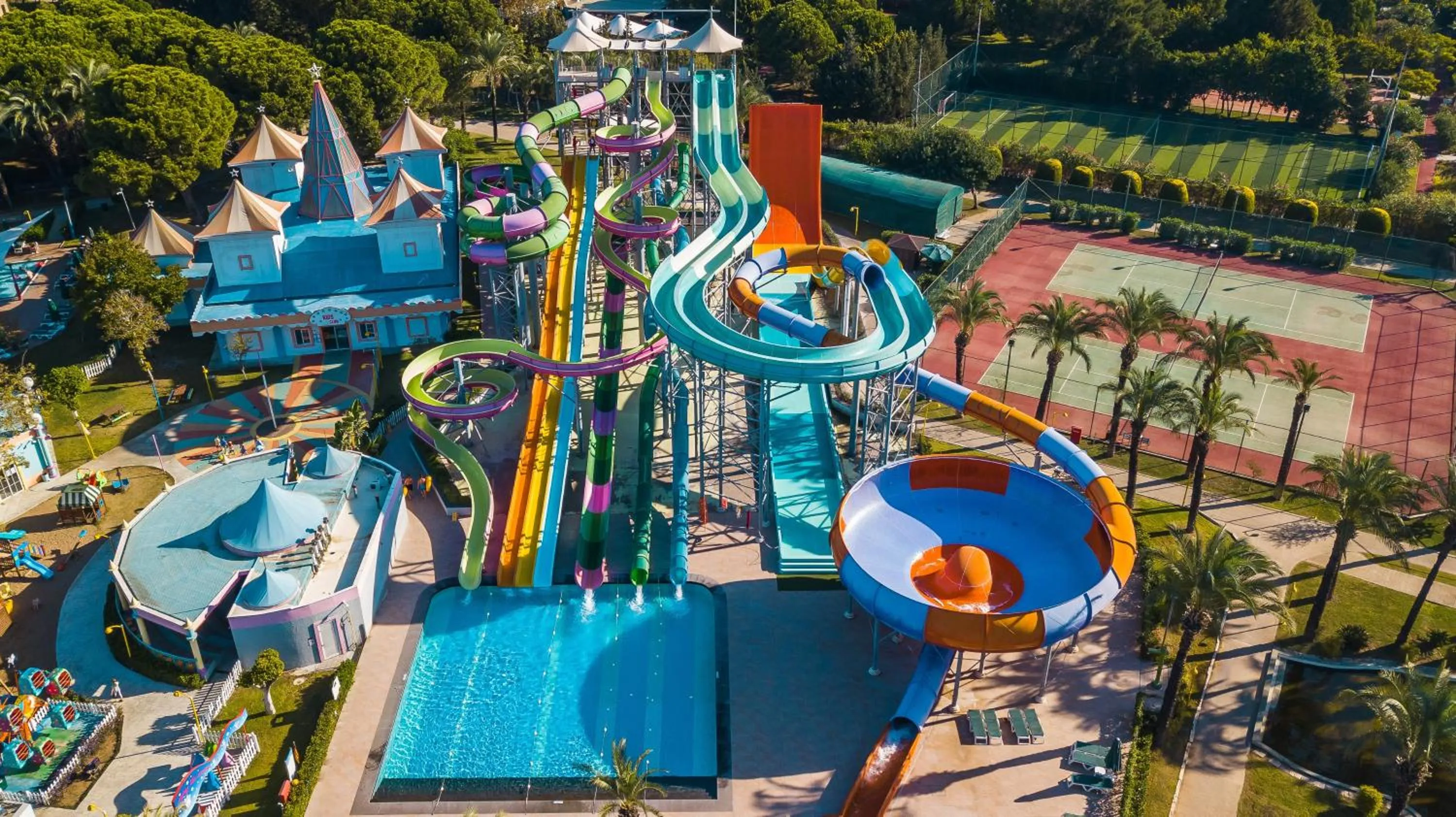 Aqua park in IC Hotels Green Palace - Kids Concept