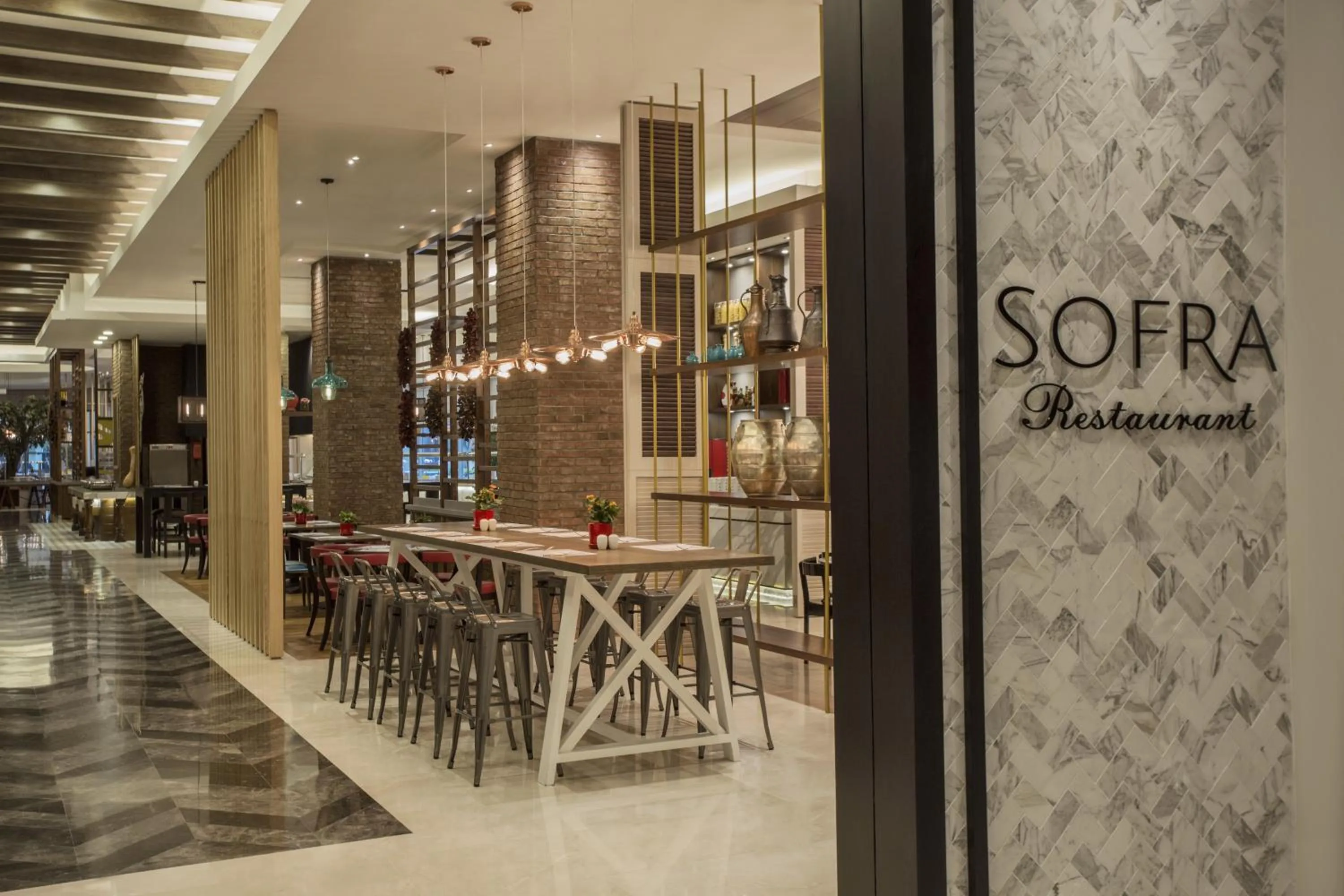 Restaurant/places to eat in IC Hotels Green Palace - Kids Concept