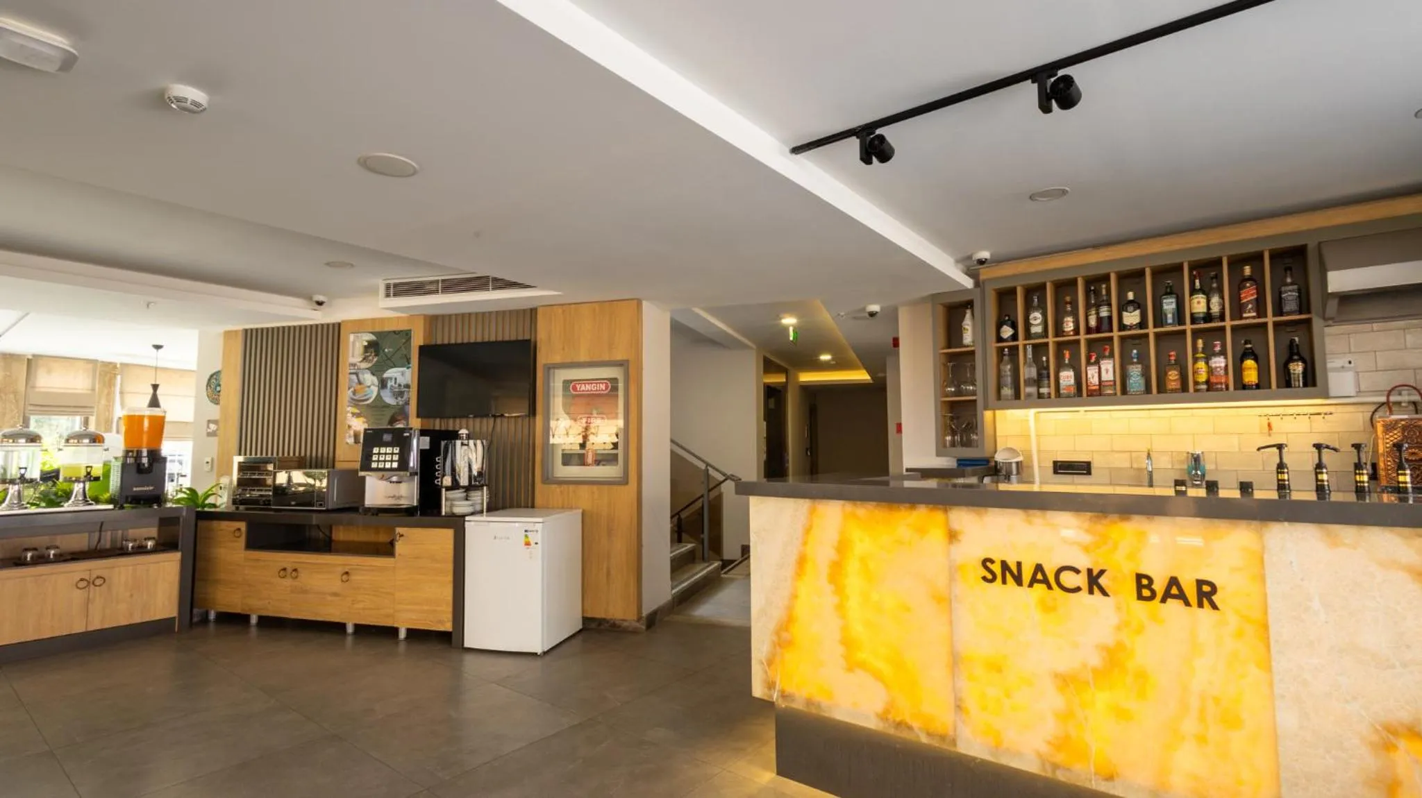 Coffee/tea facilities in Peramis Hotel & Spa