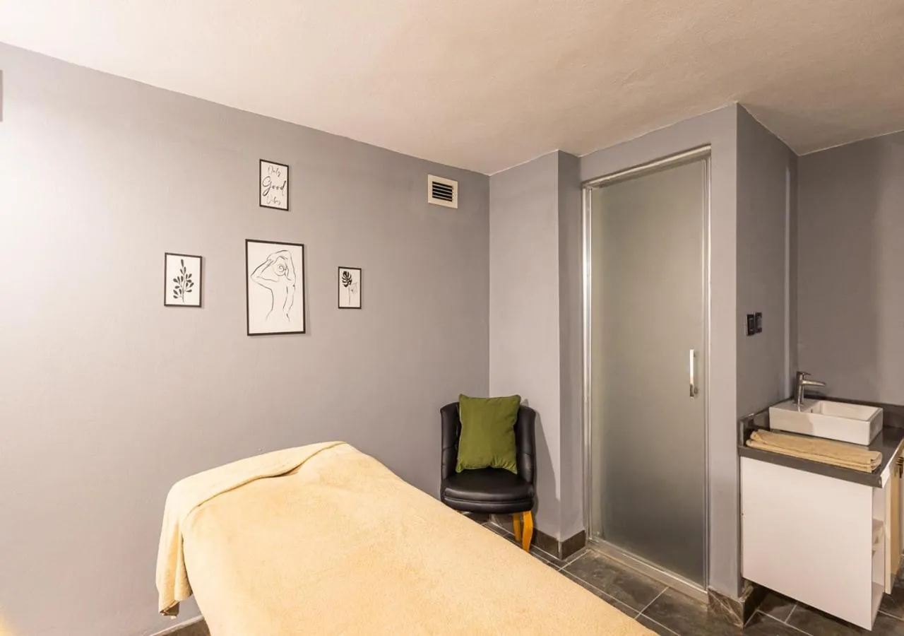 Massage in Peramis Hotel & Spa