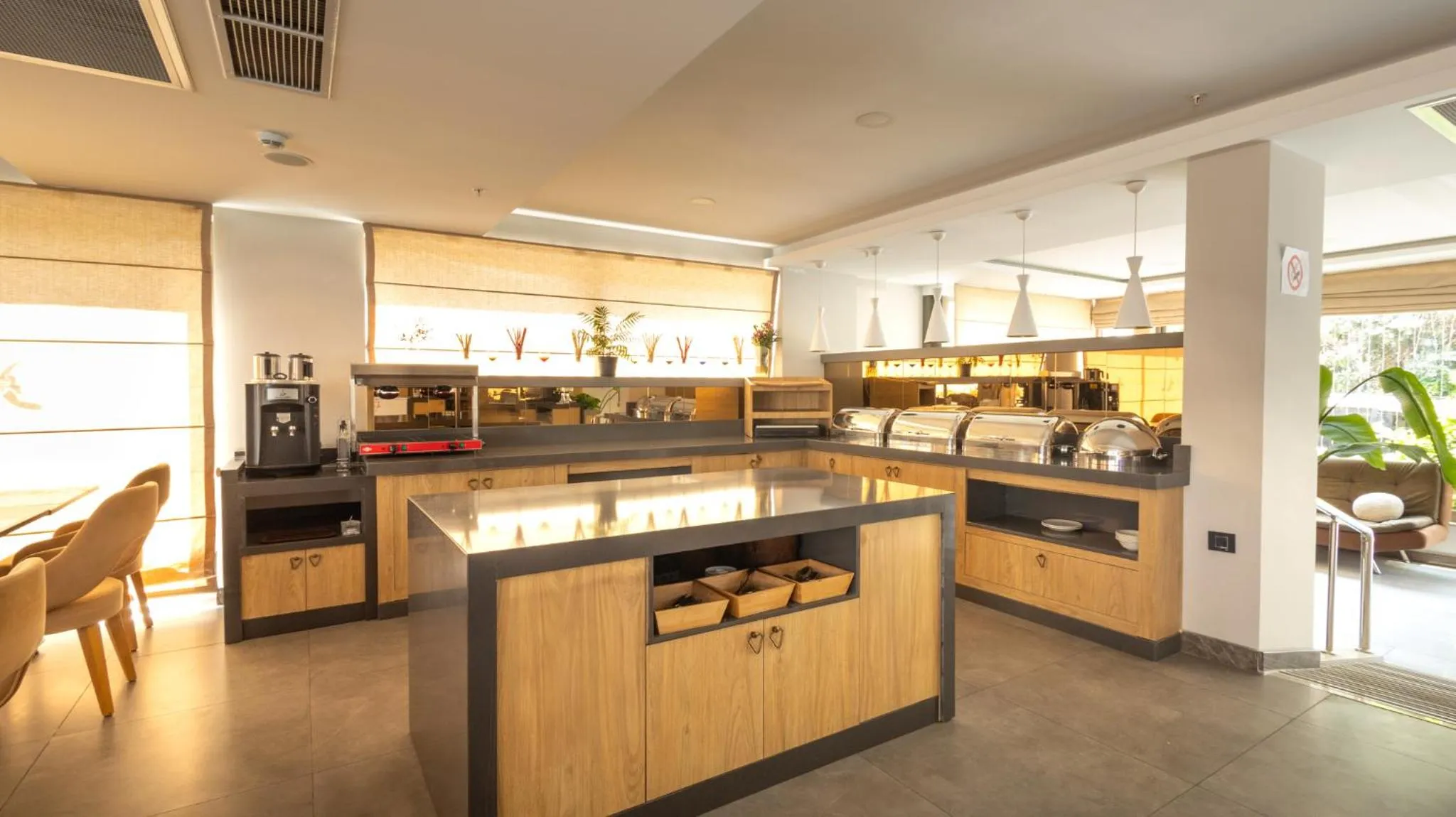 Coffee/tea facilities in Peramis Hotel & Spa