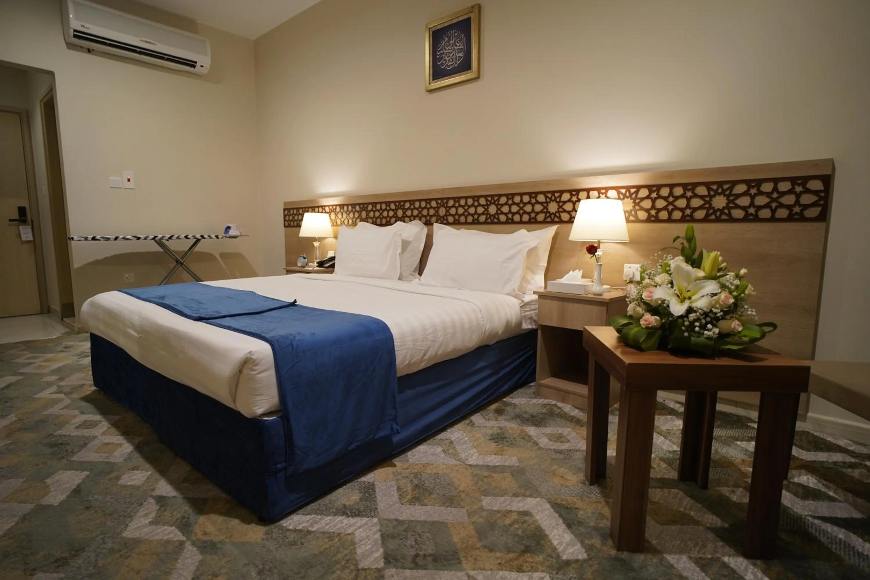 Bed in Osturat Emaar Hotel