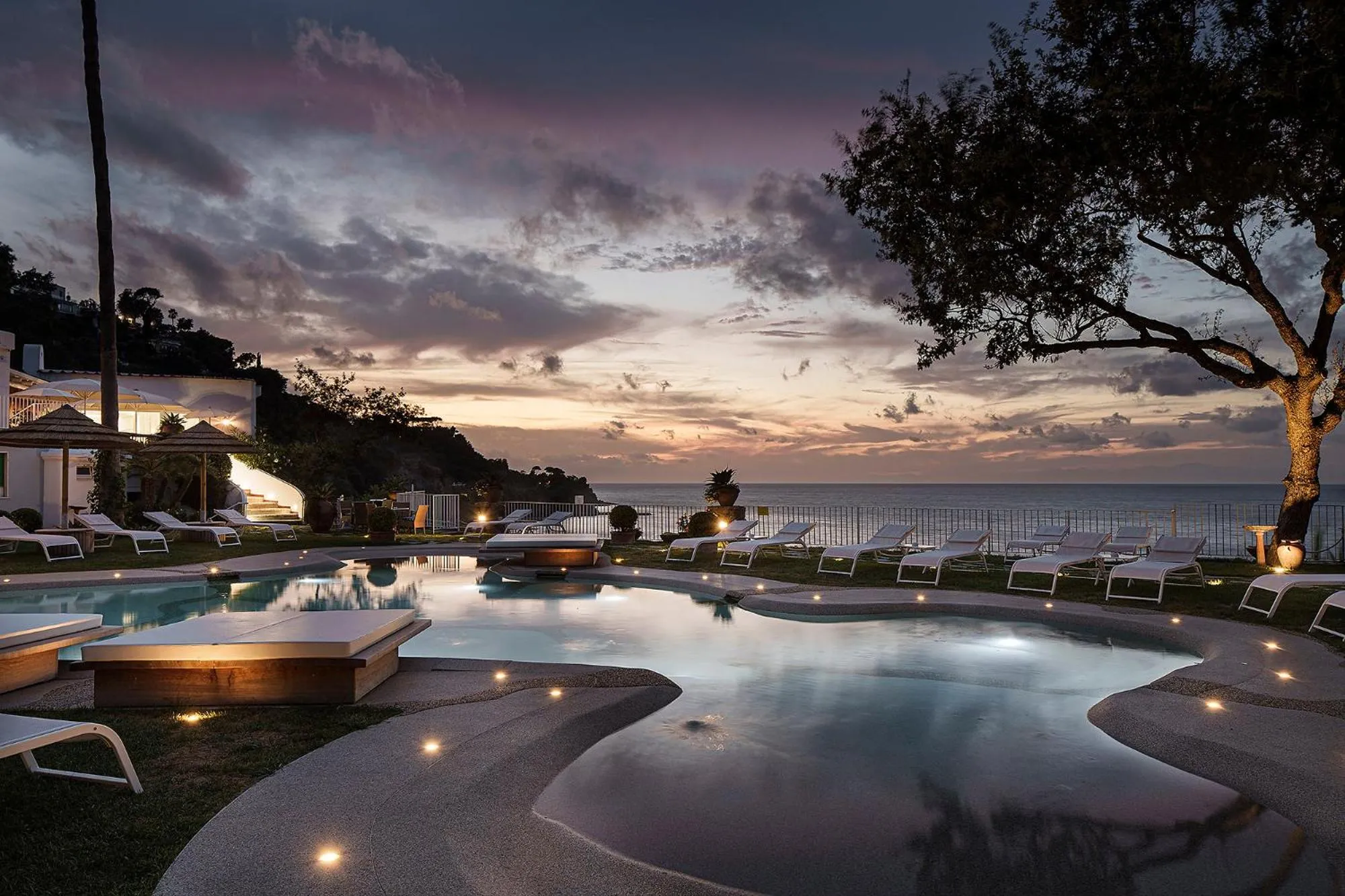 Sunset in Hotel Continental Mare