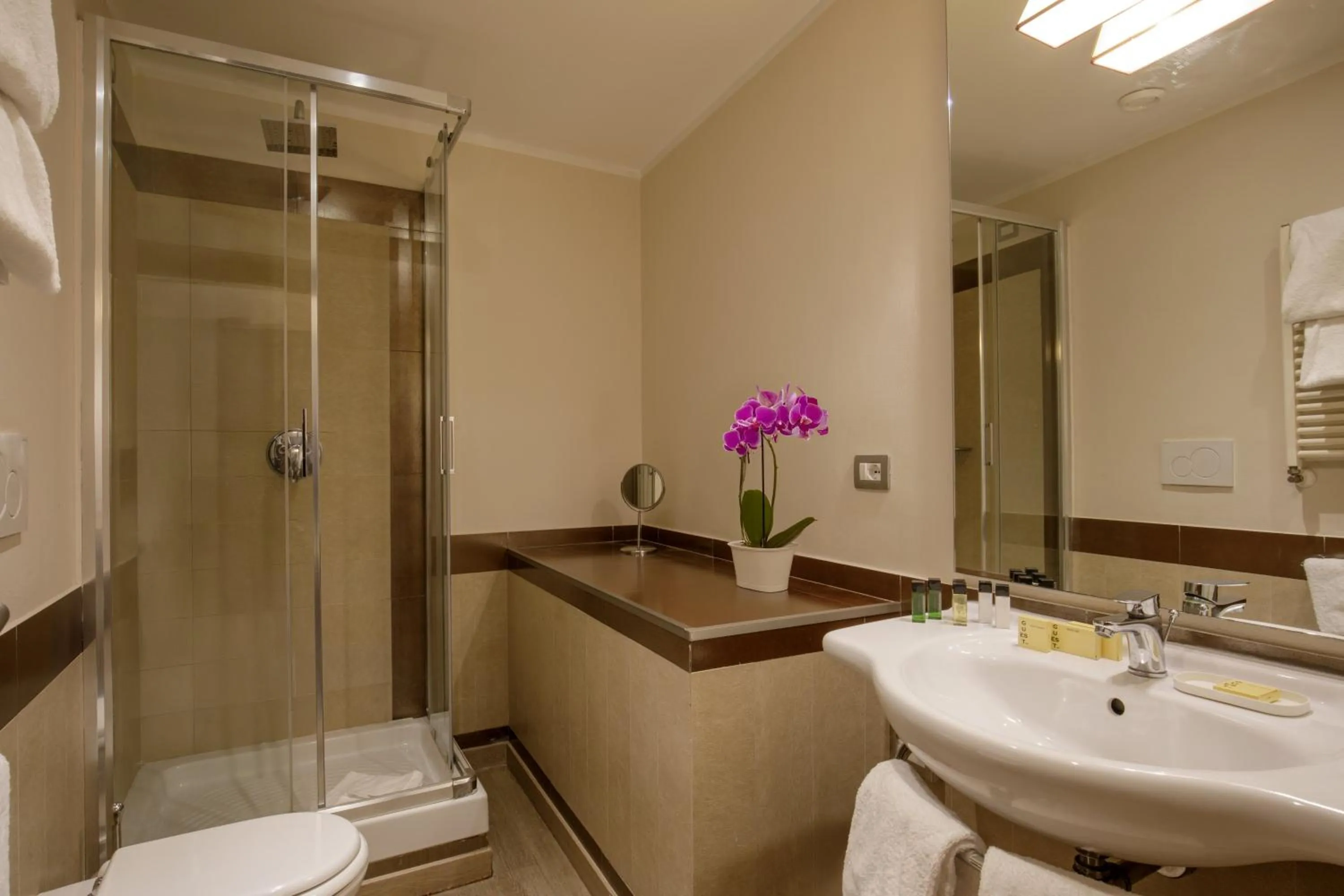 Bathroom in Condotti Palace