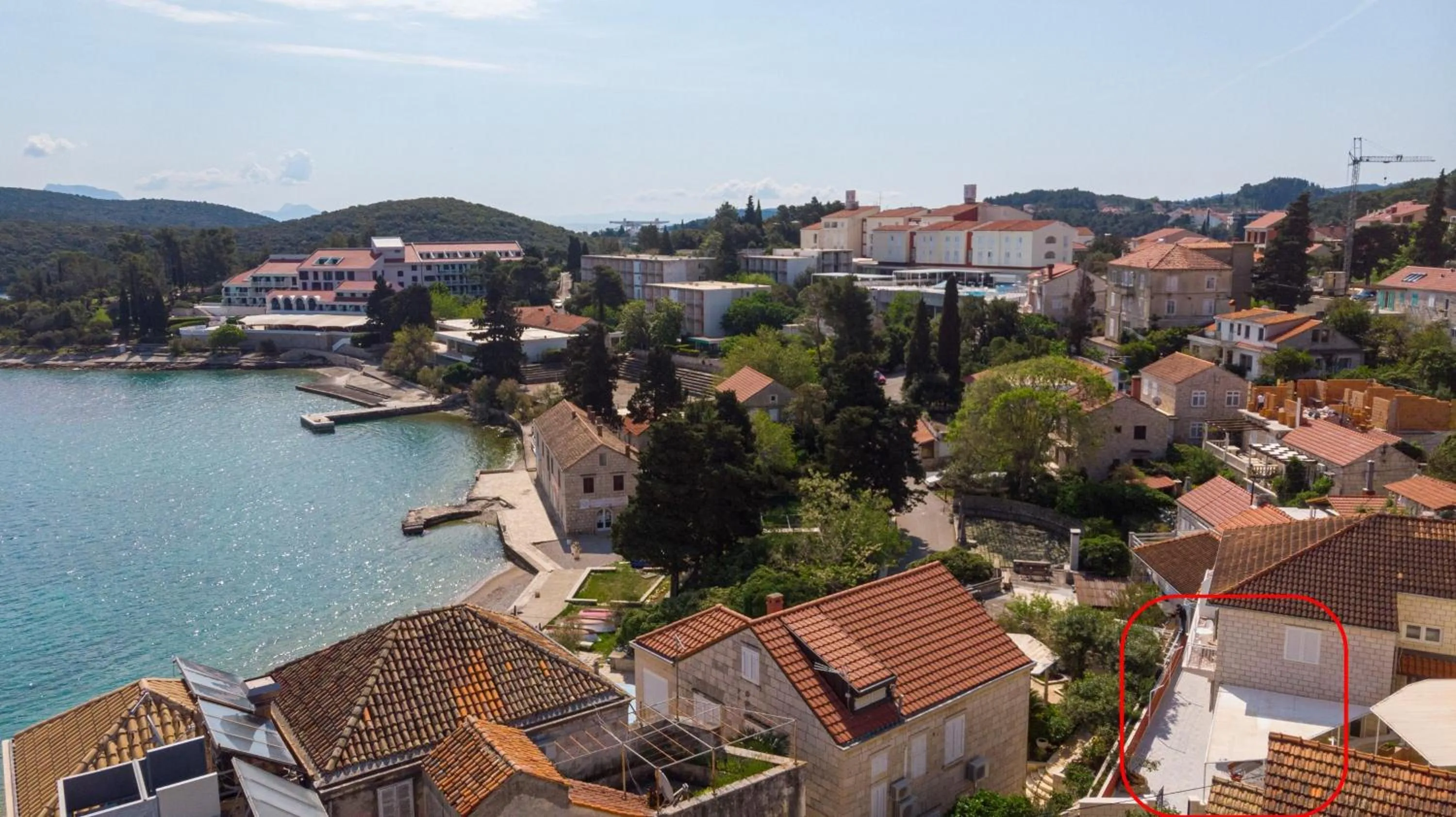 Property building in Apartments Siri, 1 min walk to the beach