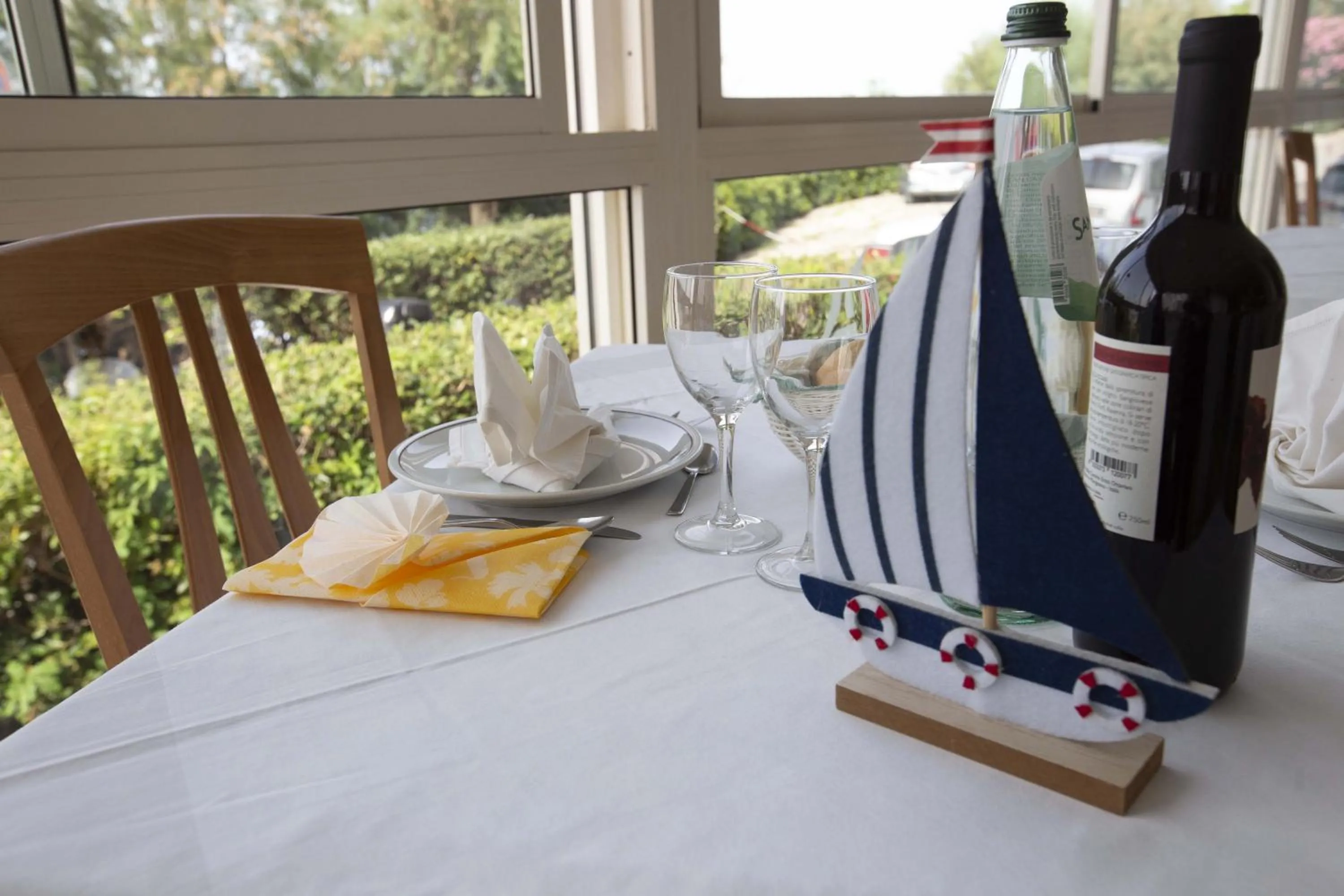 Restaurant/places to eat in Hotel Gloria