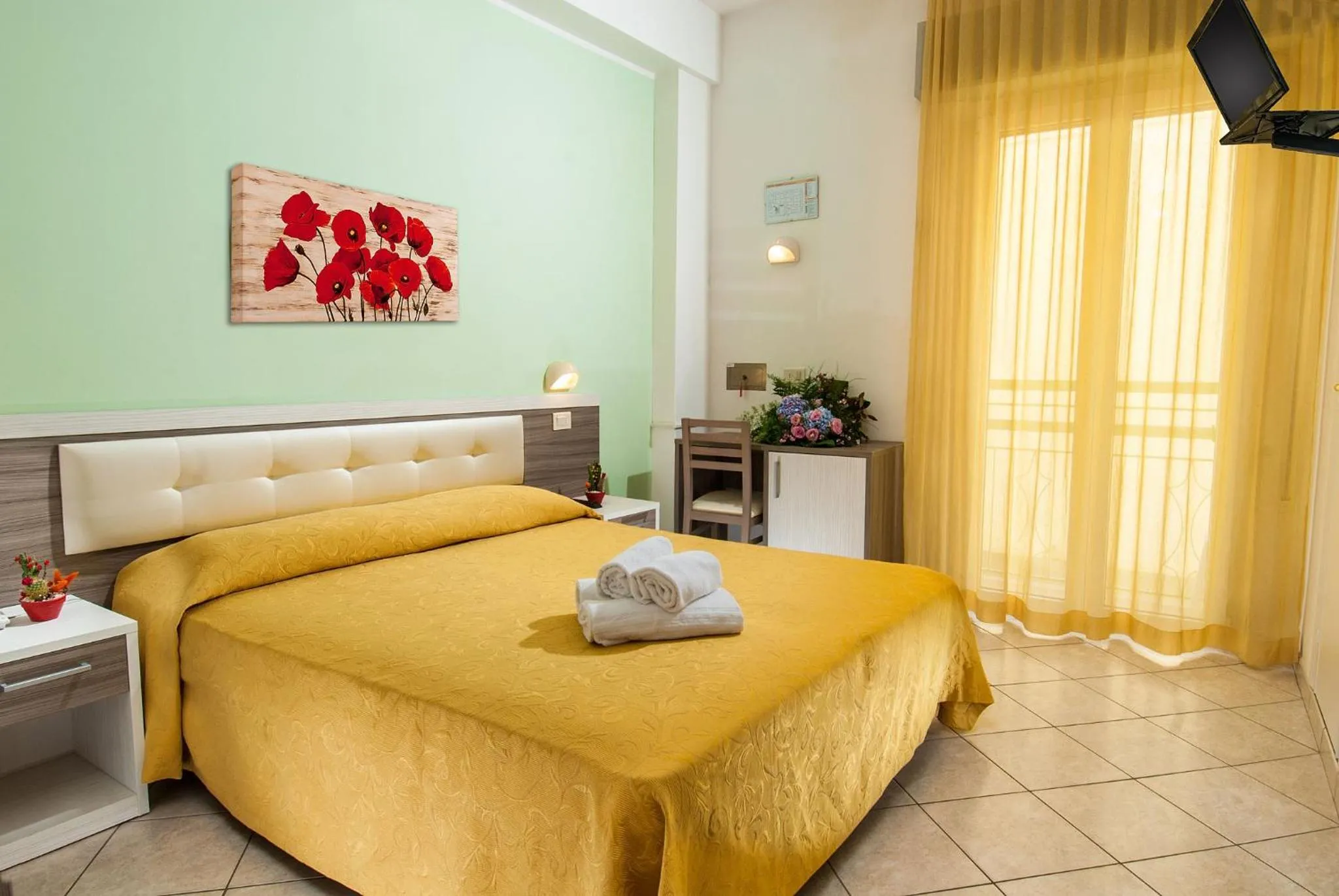 Restaurant/places to eat in Hotel Gloria