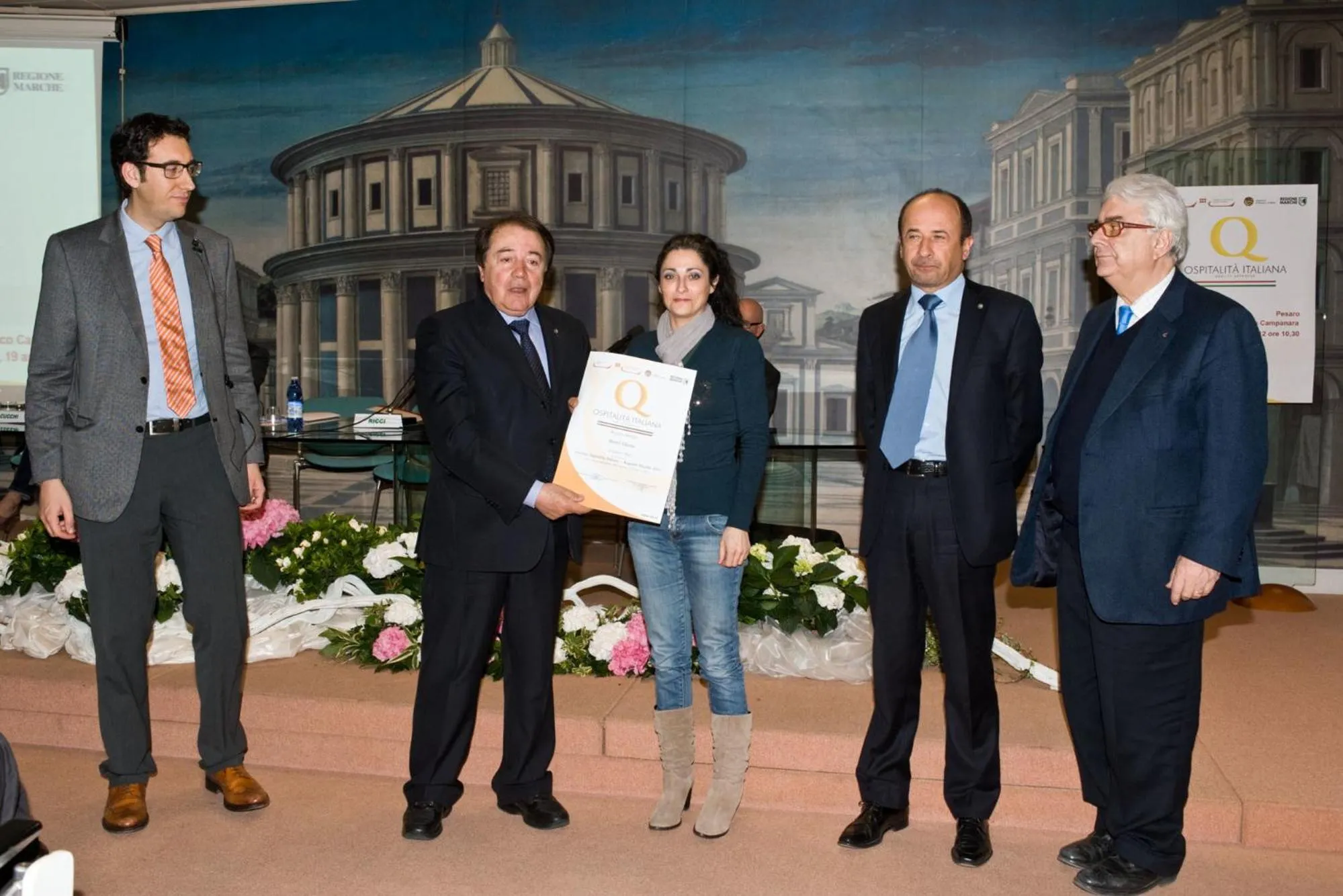Logo/Certificate/Sign in Hotel Gloria