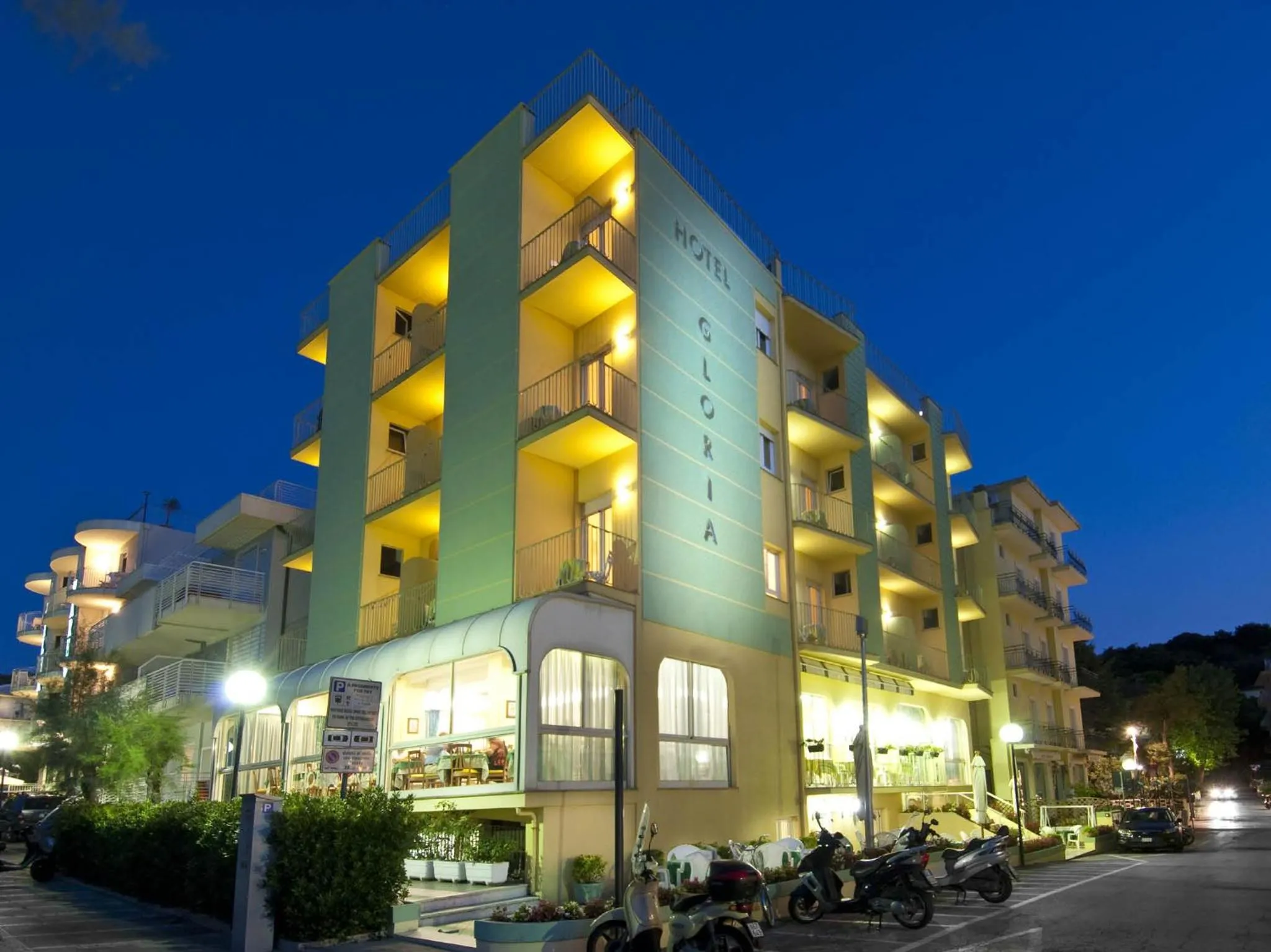 Facade/entrance in Hotel Gloria