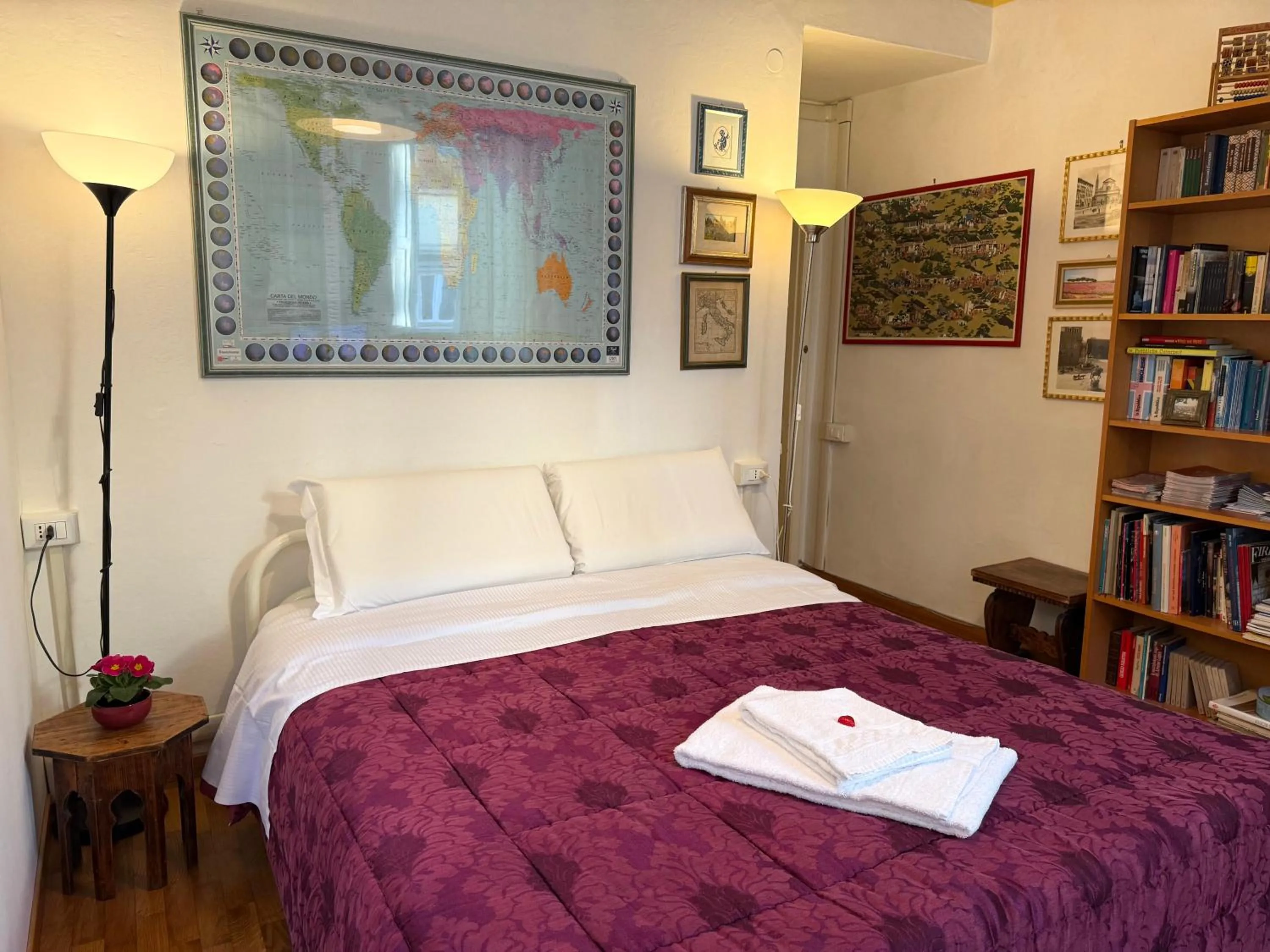 Other, Bed in BB Tre Gigli Firenze stazione, via Palazzuolo 55