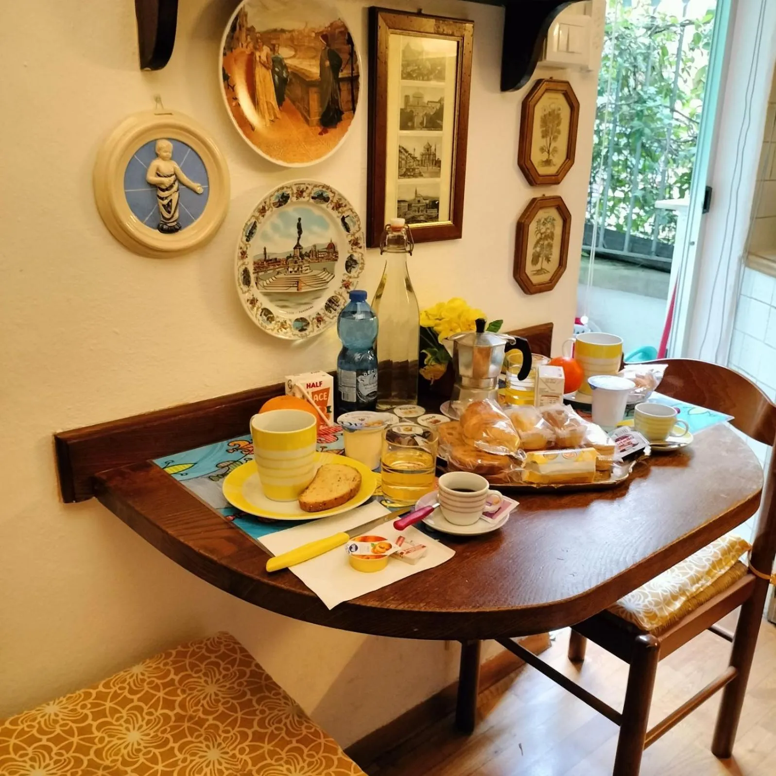 Breakfast in BB Tre Gigli Firenze stazione, via Palazzuolo 55