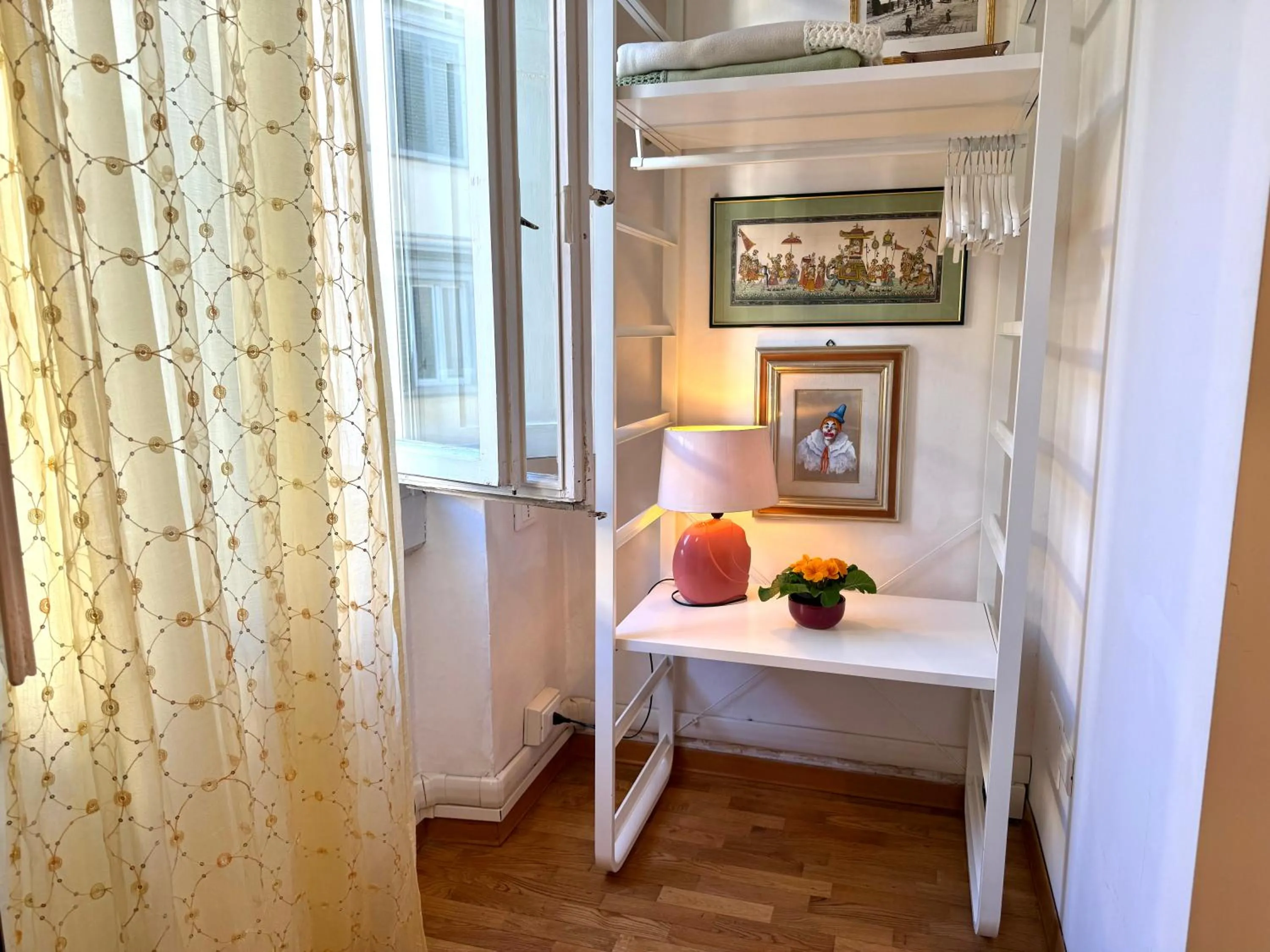 View (from property/room), Bed in BB Tre Gigli Firenze stazione, via Palazzuolo 55