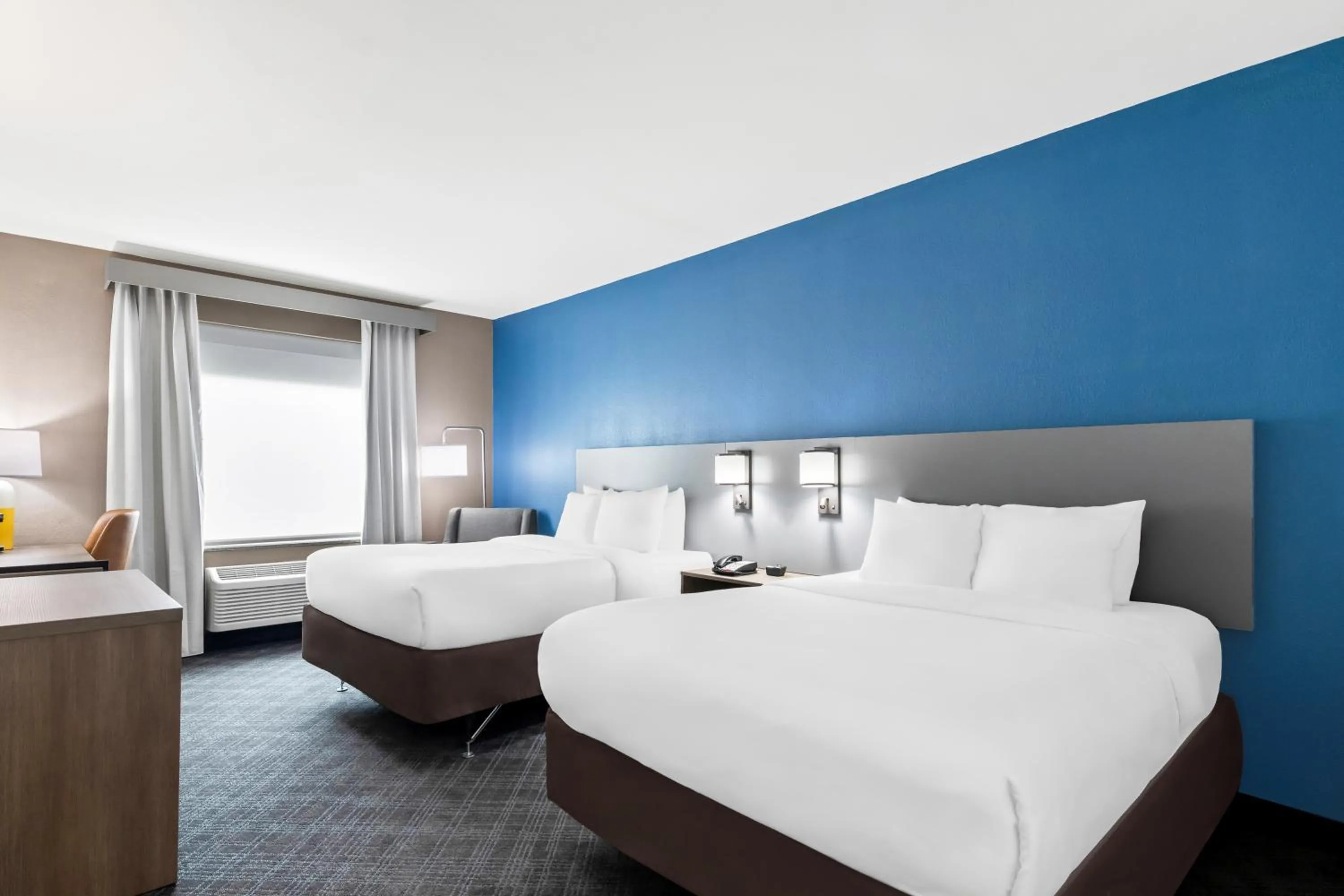 Photo of the whole room, Bed in Comfort Inn Sylva - Cullowhee