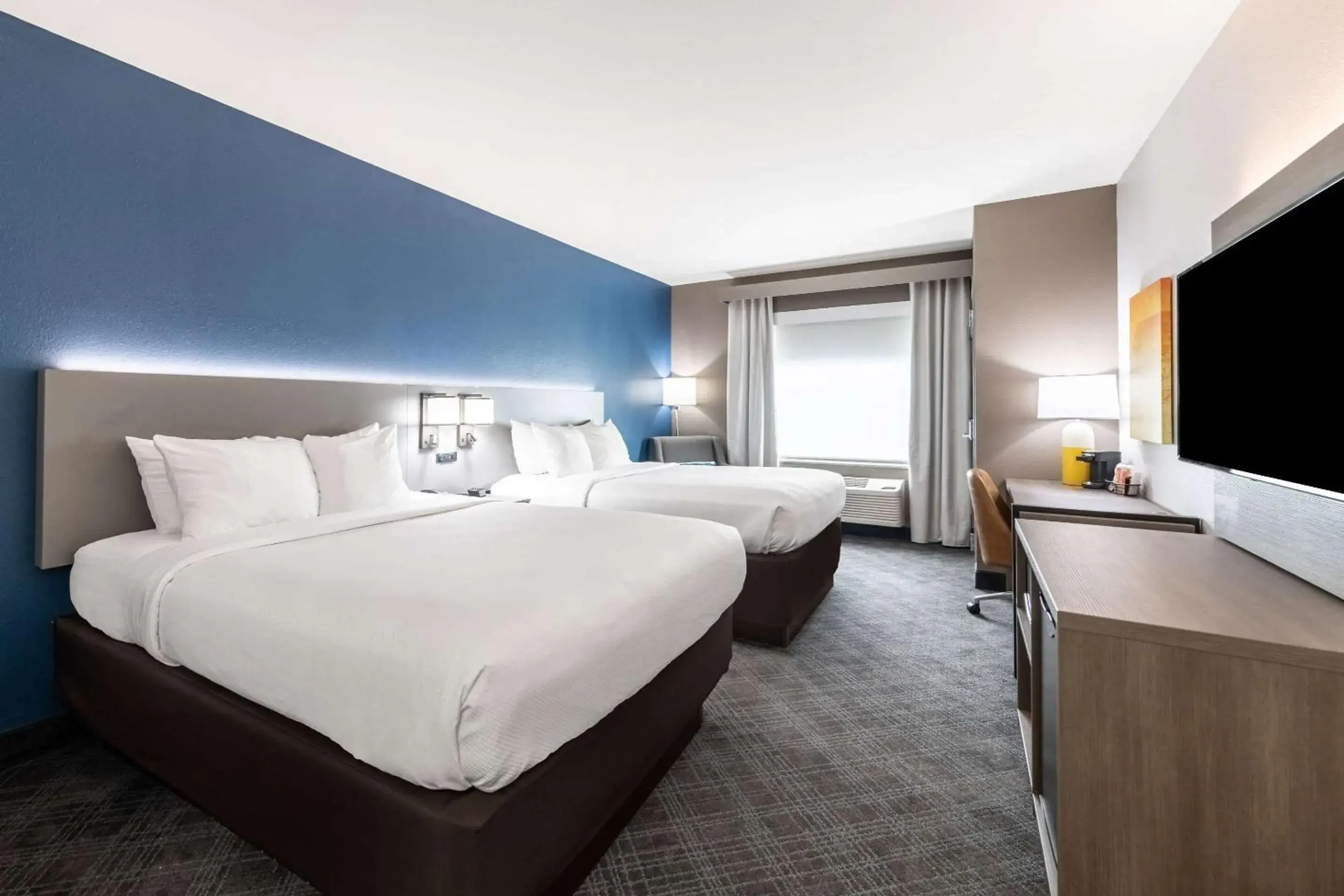 Queen Room with Two Queen Beds - Non-Smoking in Comfort Inn Sylva - Cullowhee Queen Room with Two Queen Beds - Non-Smoking in Comfort Inn Sylva - Cullowhee