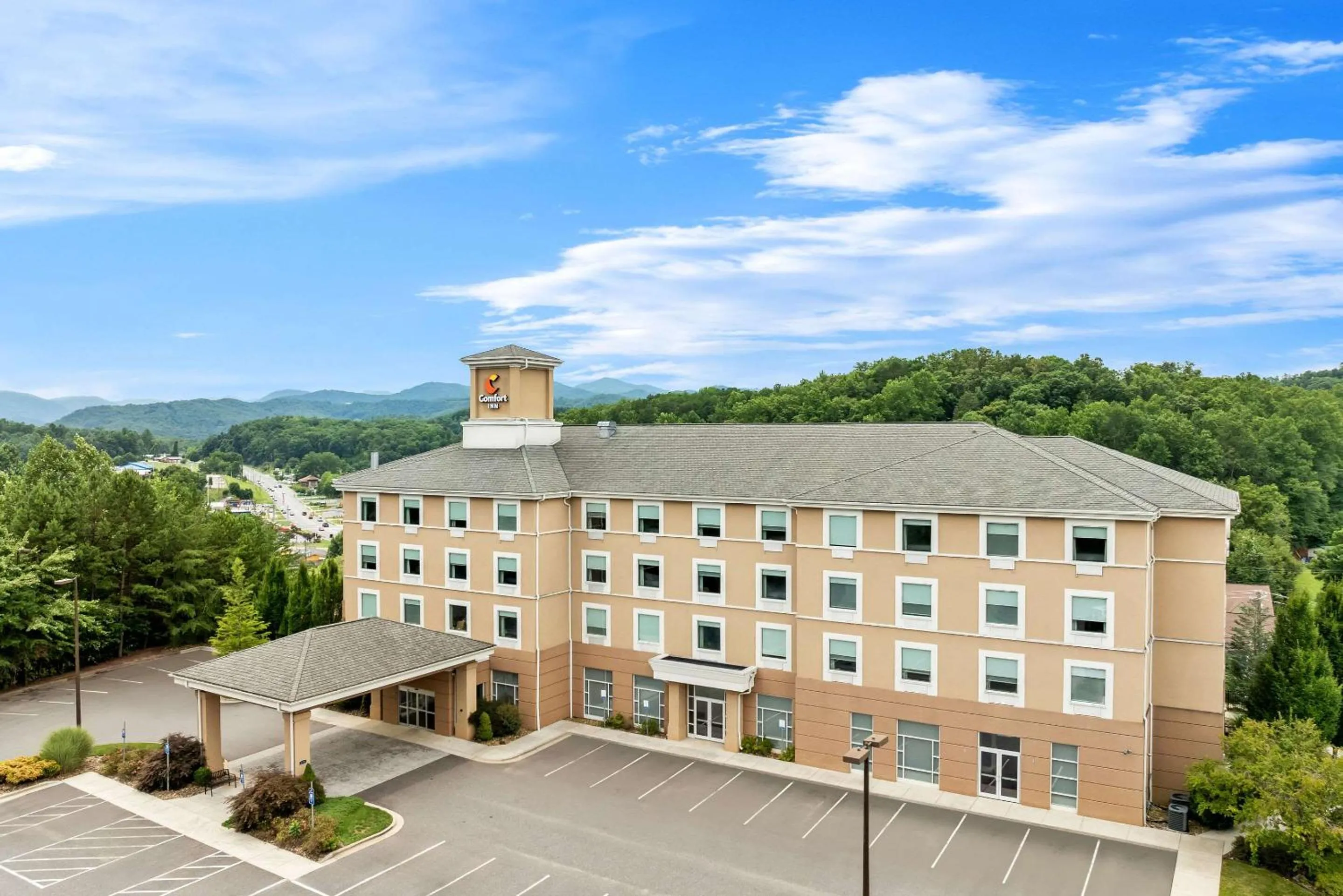 Property building in Comfort Inn Sylva - Cullowhee