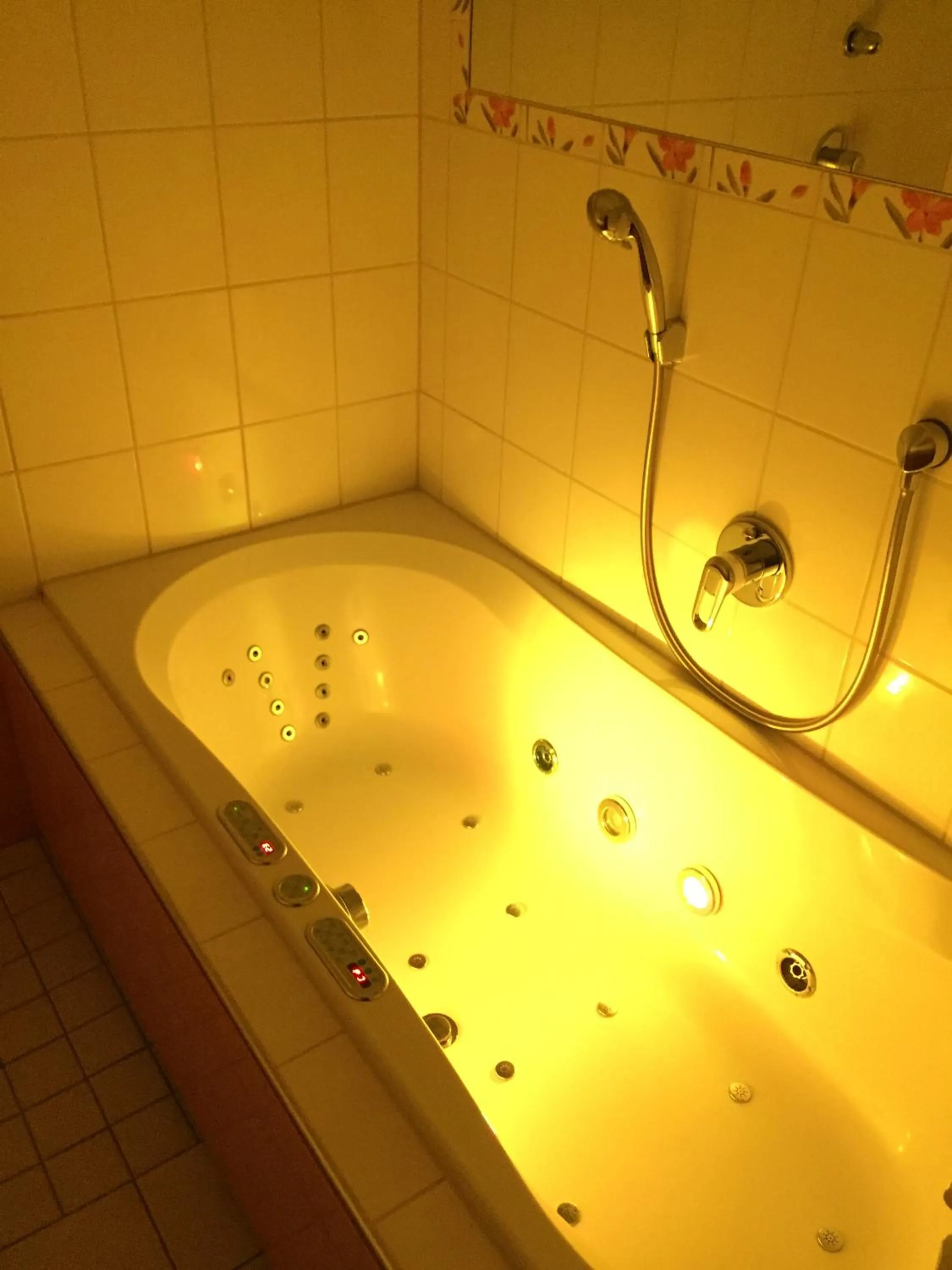 Hot Tub in Rehwinkel