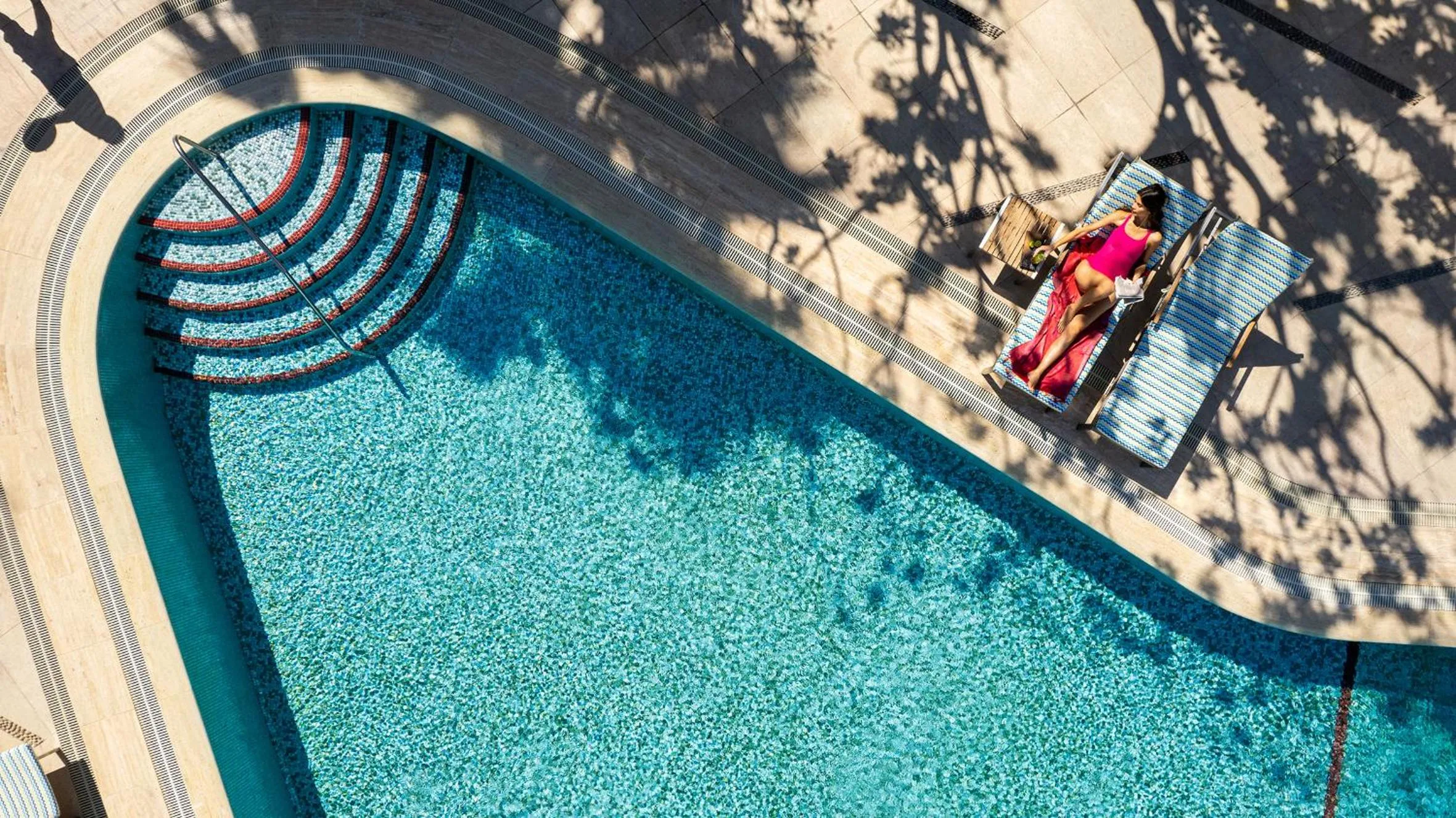 Swimming pool in Swissotel Buyuk Efes Izmir